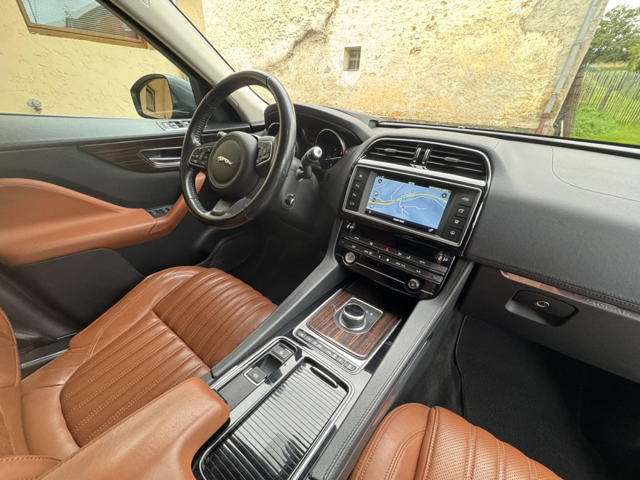 Jaguar F-Pace Jaguar F-PACE Portfolio 30d AWD - 221kW (2016) - Photo 8