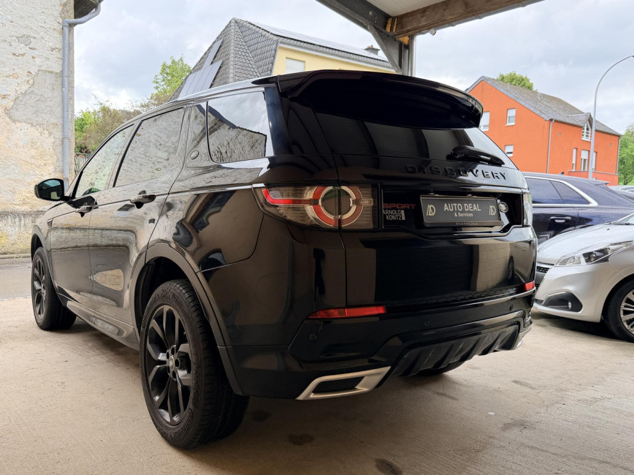 Land-Rover Discovery Sport Si4 240 HSE Automatique Panorama  7 places 241cv (2019) - Photo 4