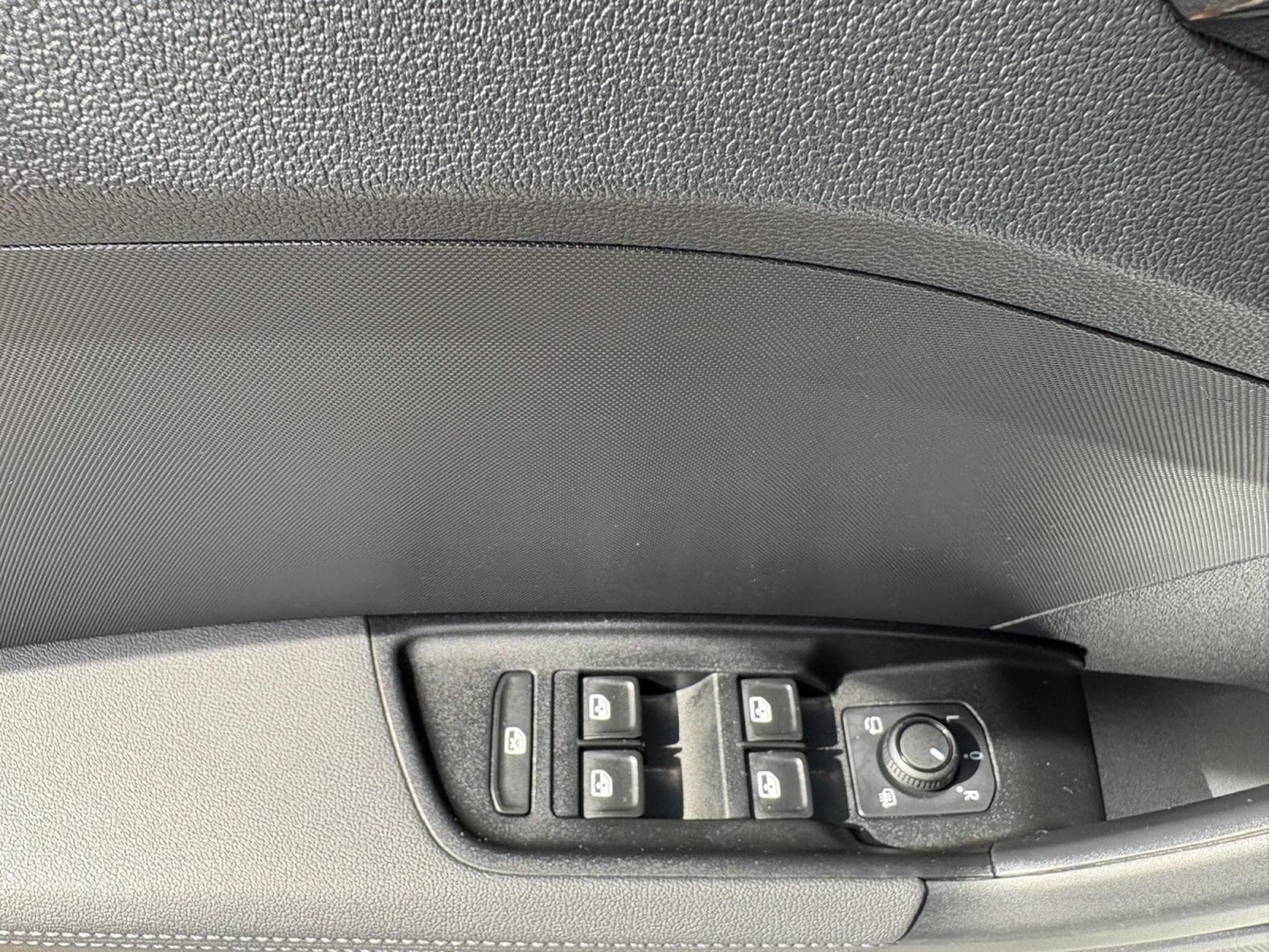 Audi A1 1.0 L TFSI (2019) - Photo 8