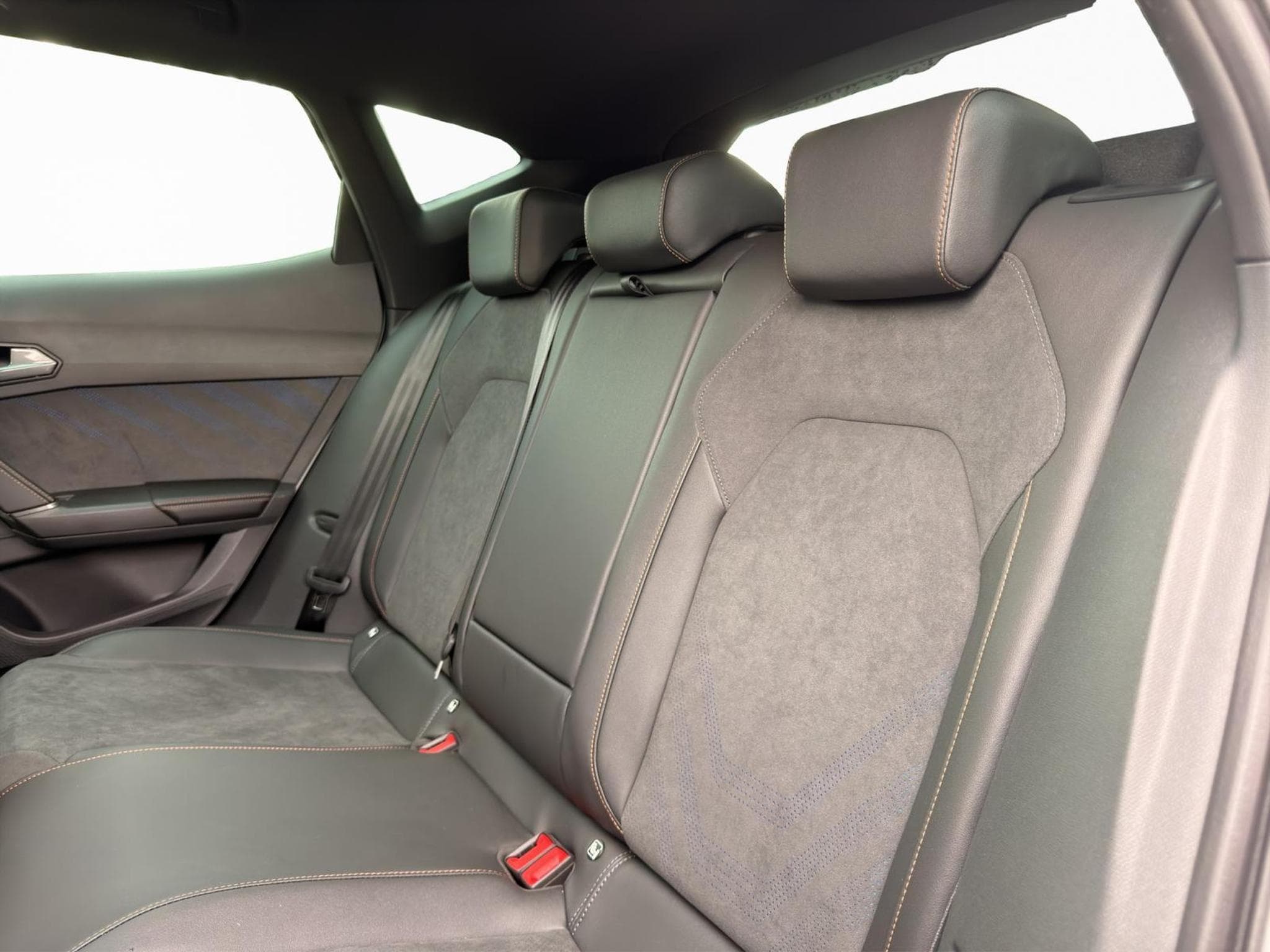 Cupra Formentor 2.0 TDI DSG (2026) - Photo 11