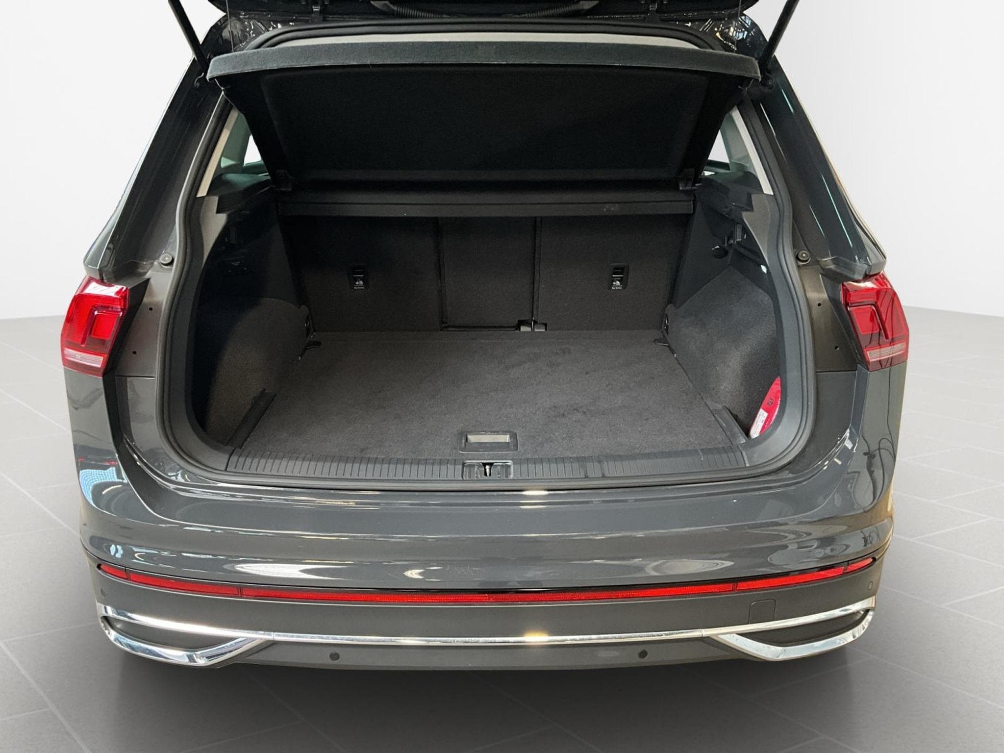 VW Tiguan Life-Urban-Sport+DSG+LED+NAVI (2024) - Photo 15