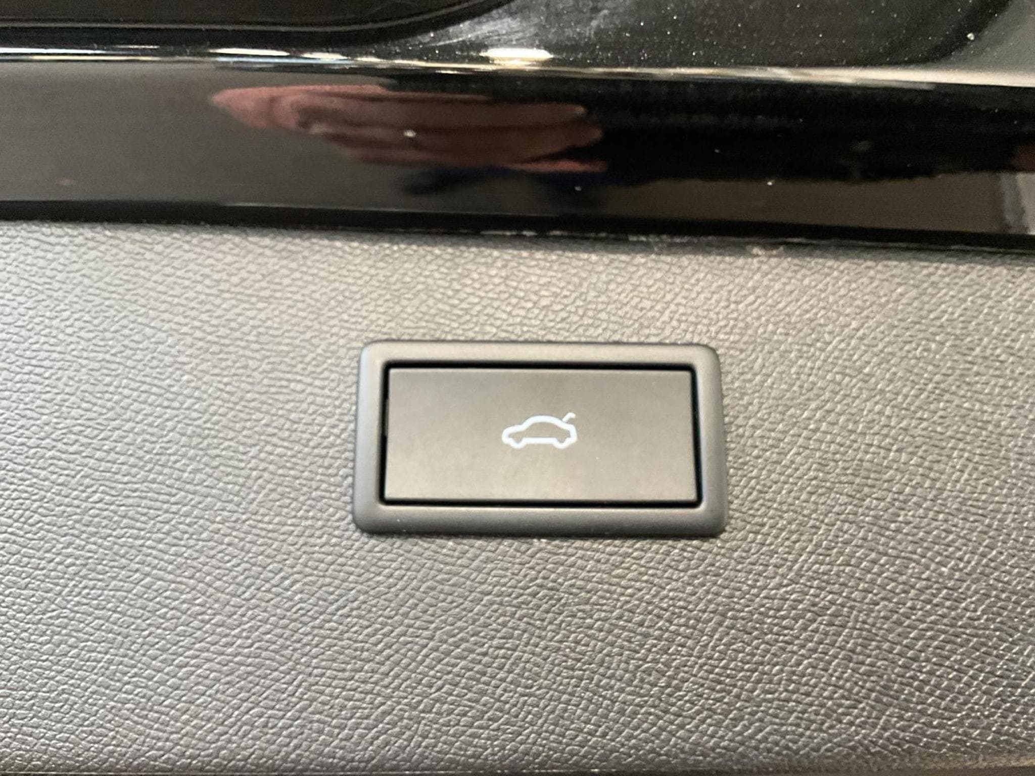 Cupra Formentor VZ+DSG+4Drive+Pano+Navi (2024) - Photo 19
