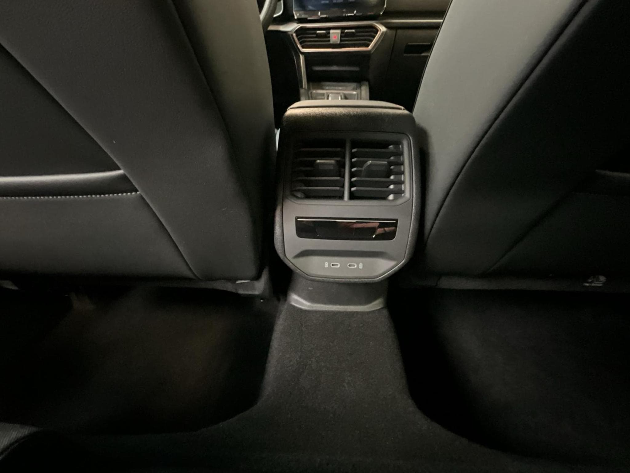 Cupra Formentor VZ+DSG+4Drive+Pano+Navi (2024) - Photo 21