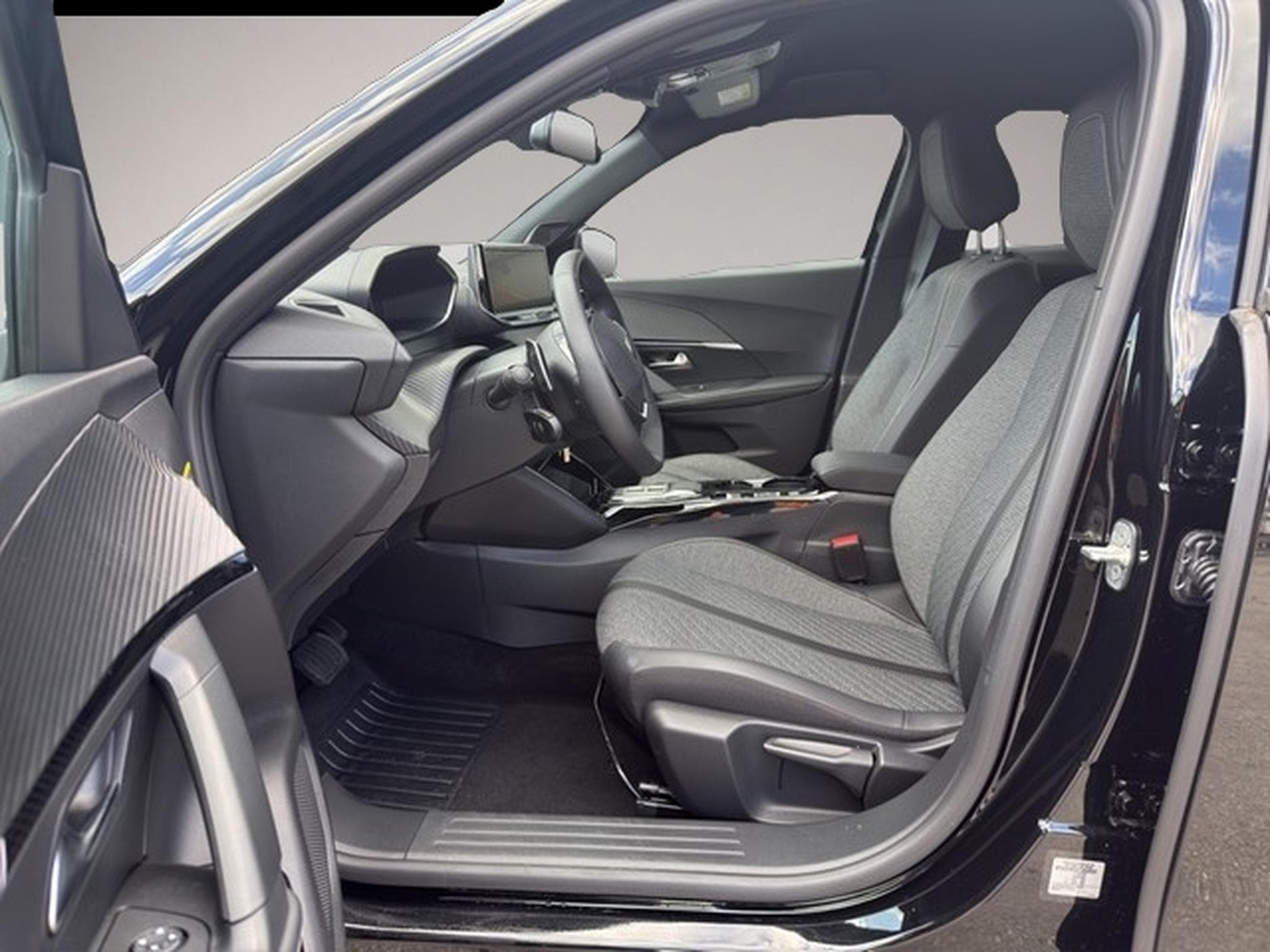 Peugeot 2008 (2023) - Photo 7
