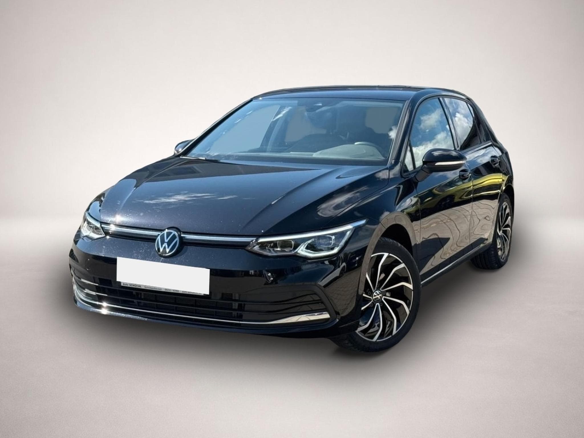 VW Golf (2024) - Photo 1