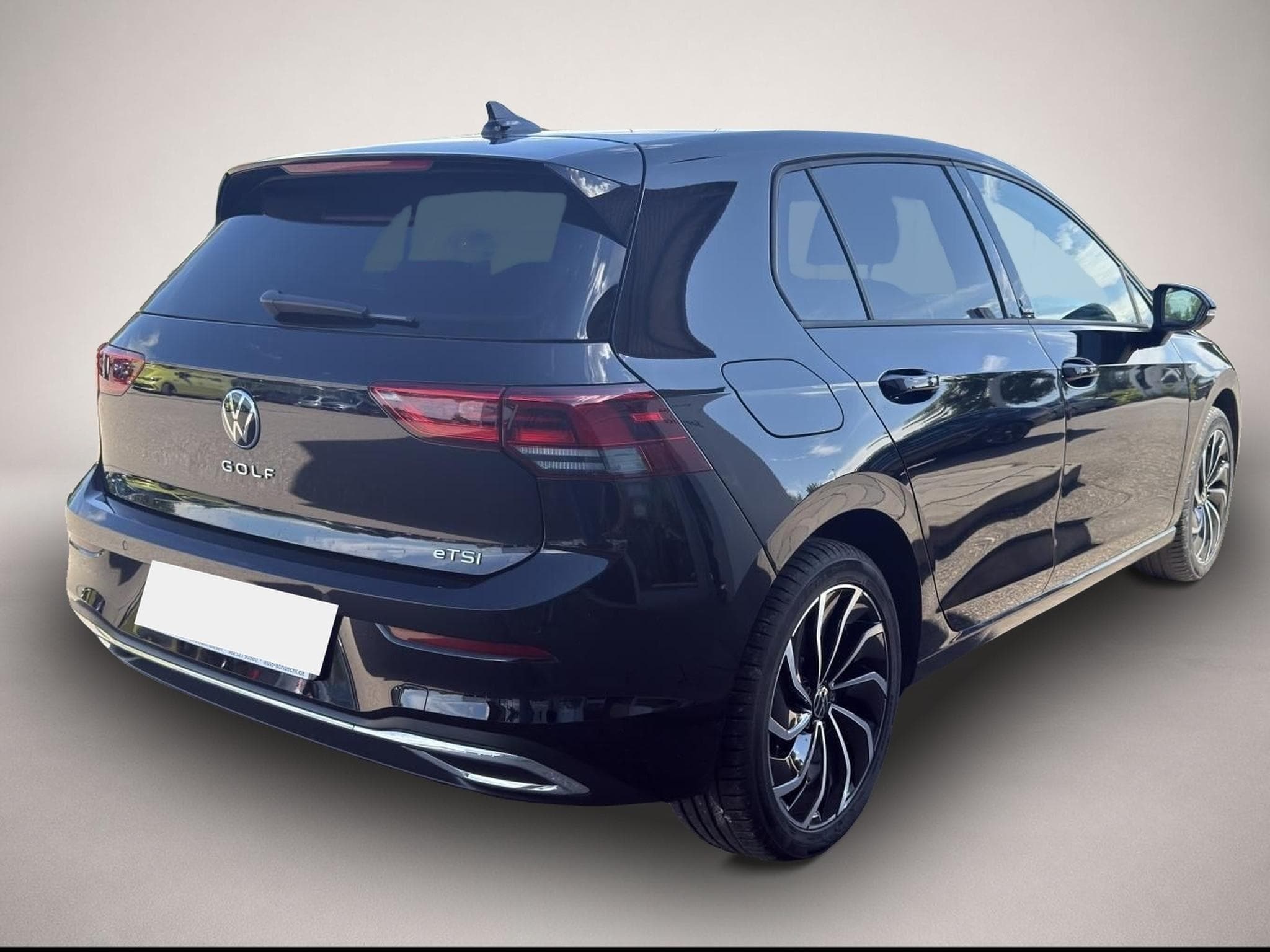VW Golf (2024) - Photo 5