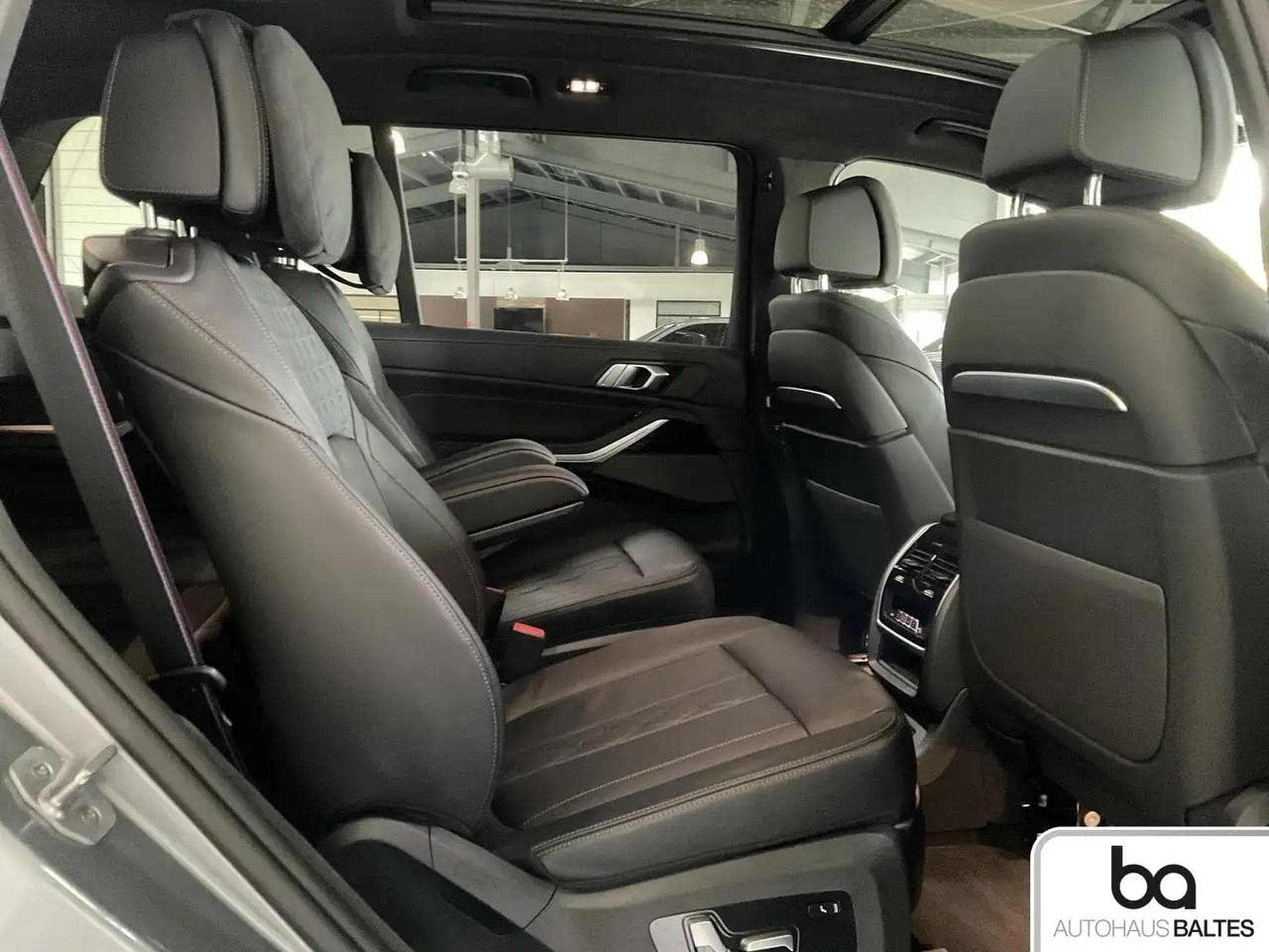 BMW X7 (2025) - Photo 8