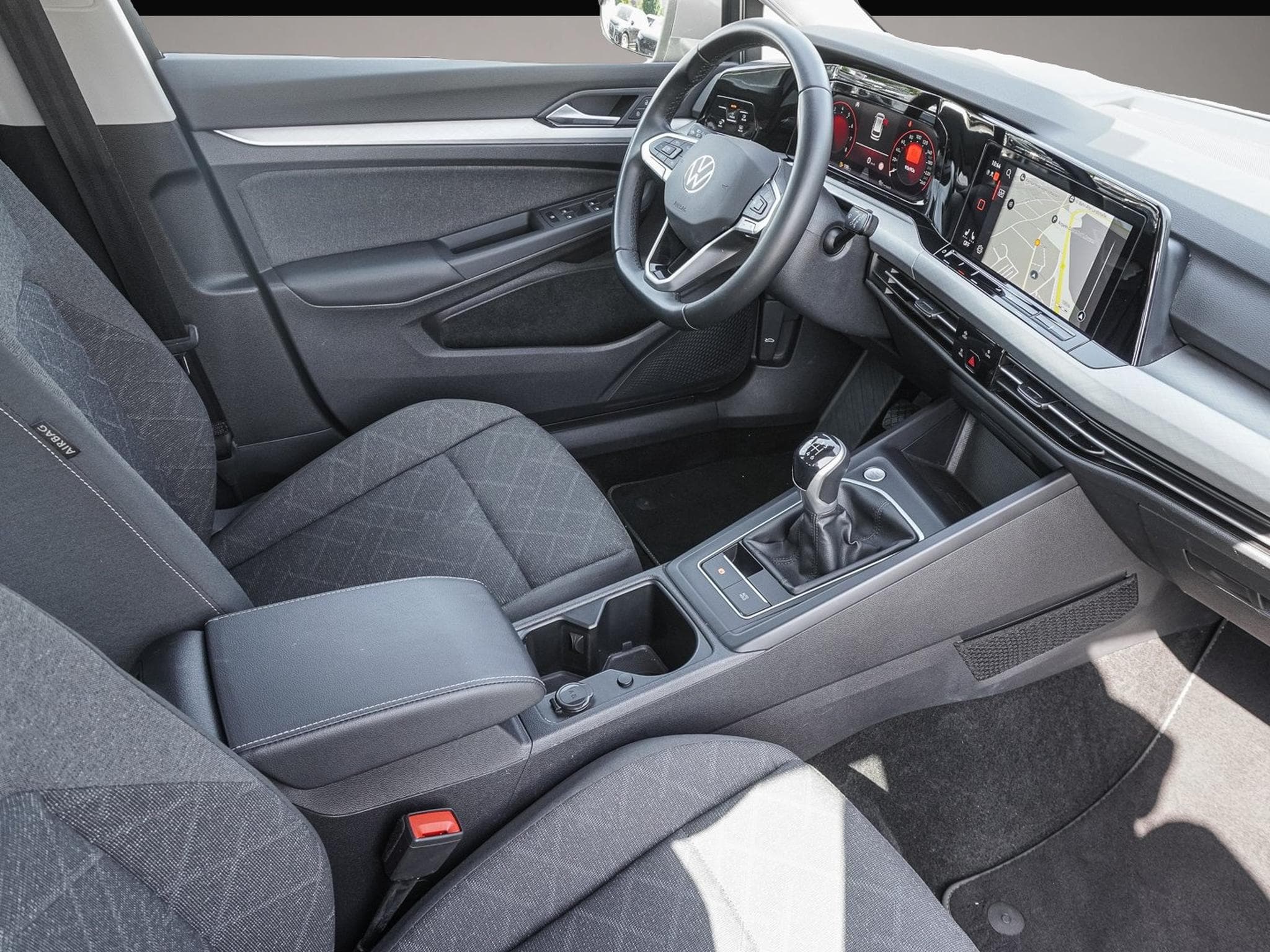 VW Golf (2024) - Photo 6