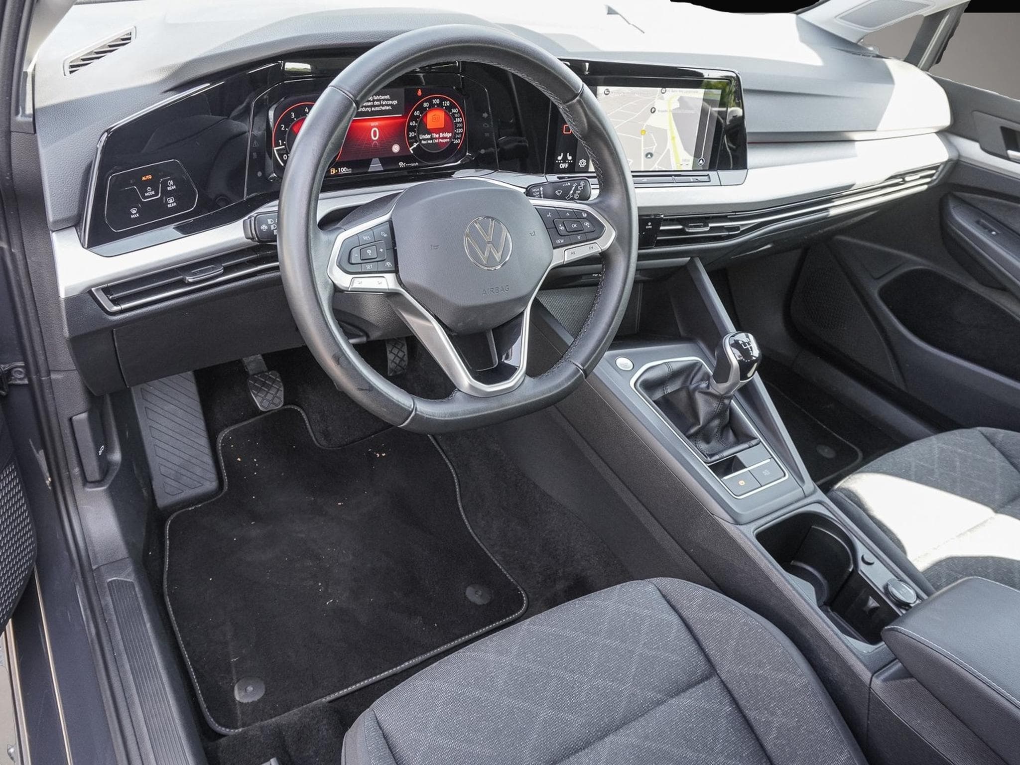 VW Golf (2024) - Photo 7