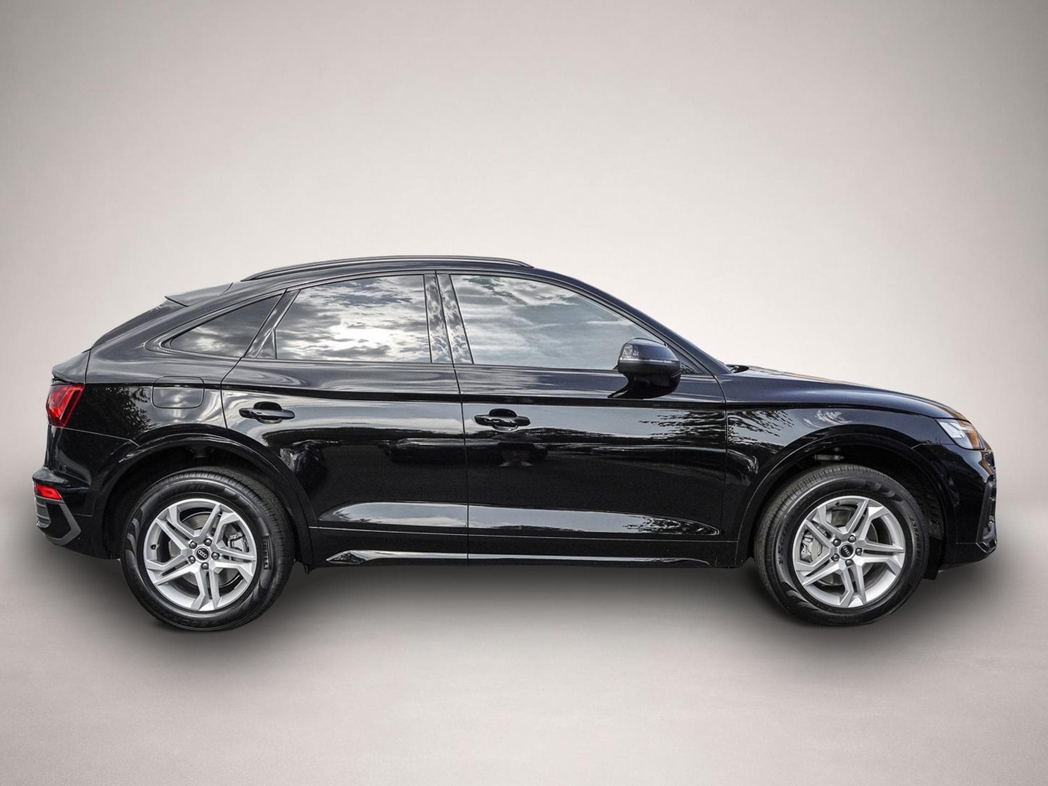 Audi Q5 (2024) - Photo 4