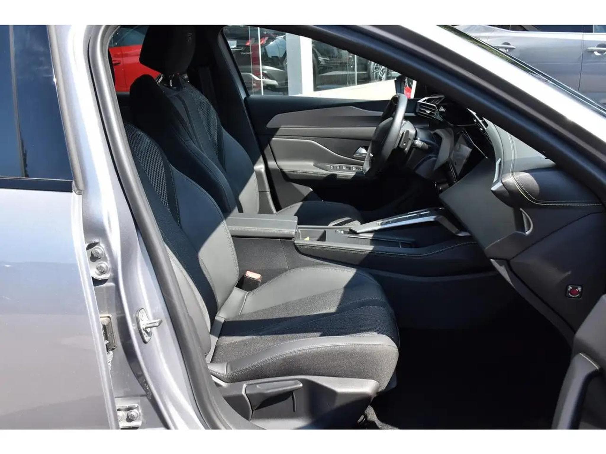 Peugeot 308 (2024) - Photo 7