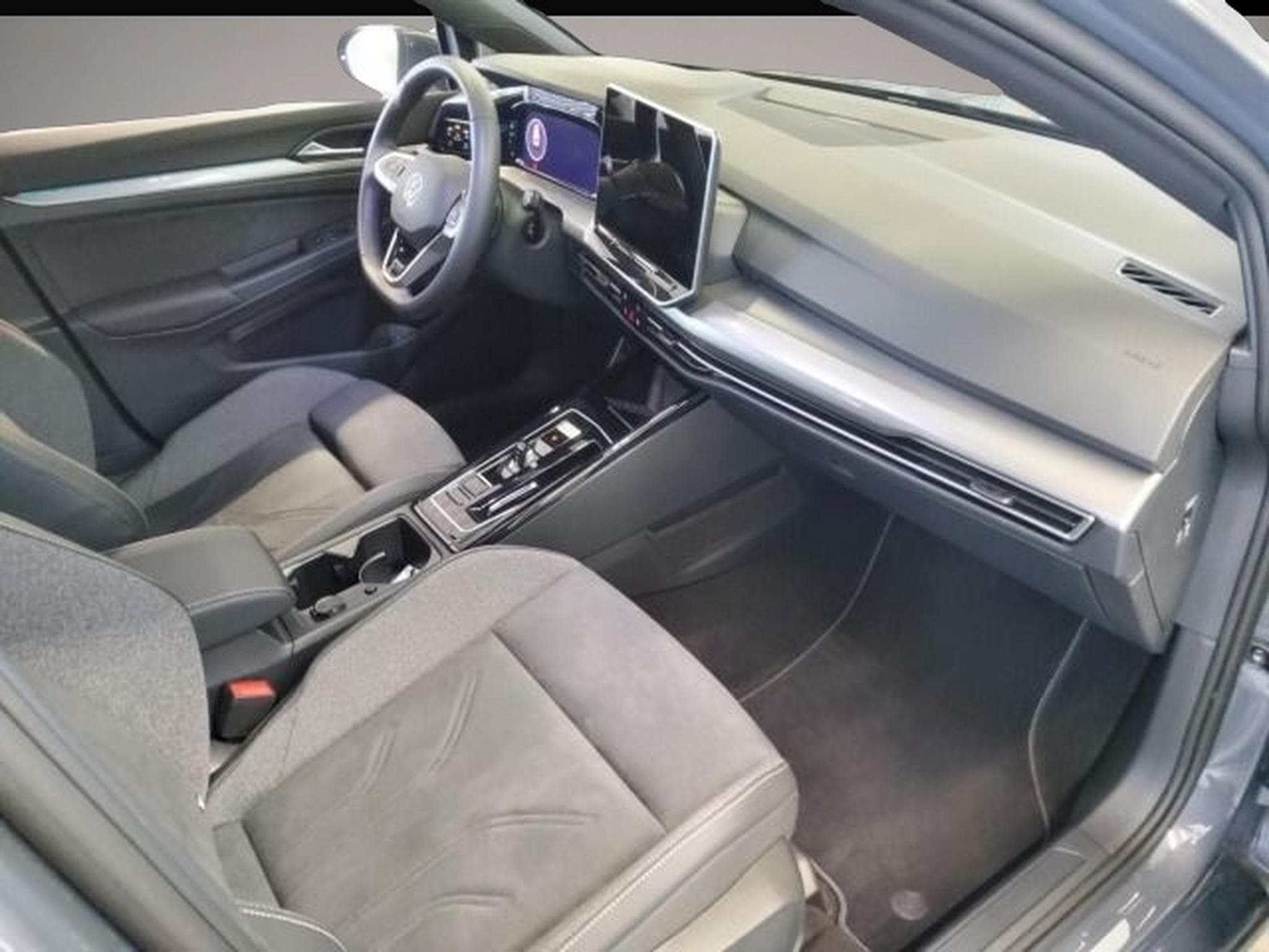 VW Golf (2024) - Photo 3
