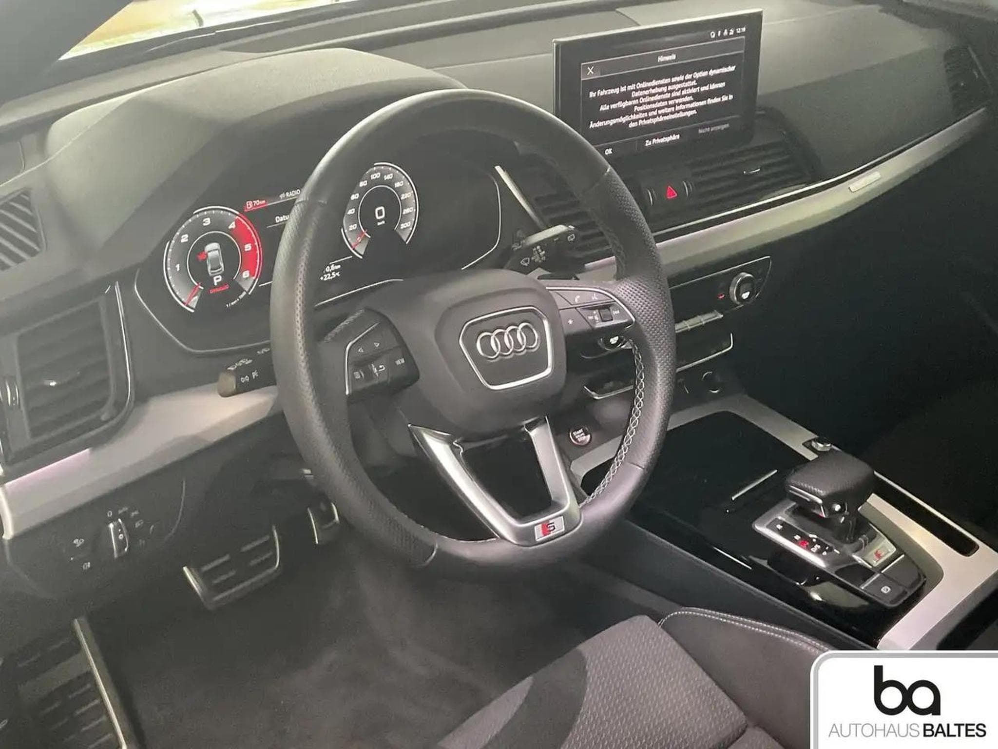 Audi SQ5 (2023) - Photo 10