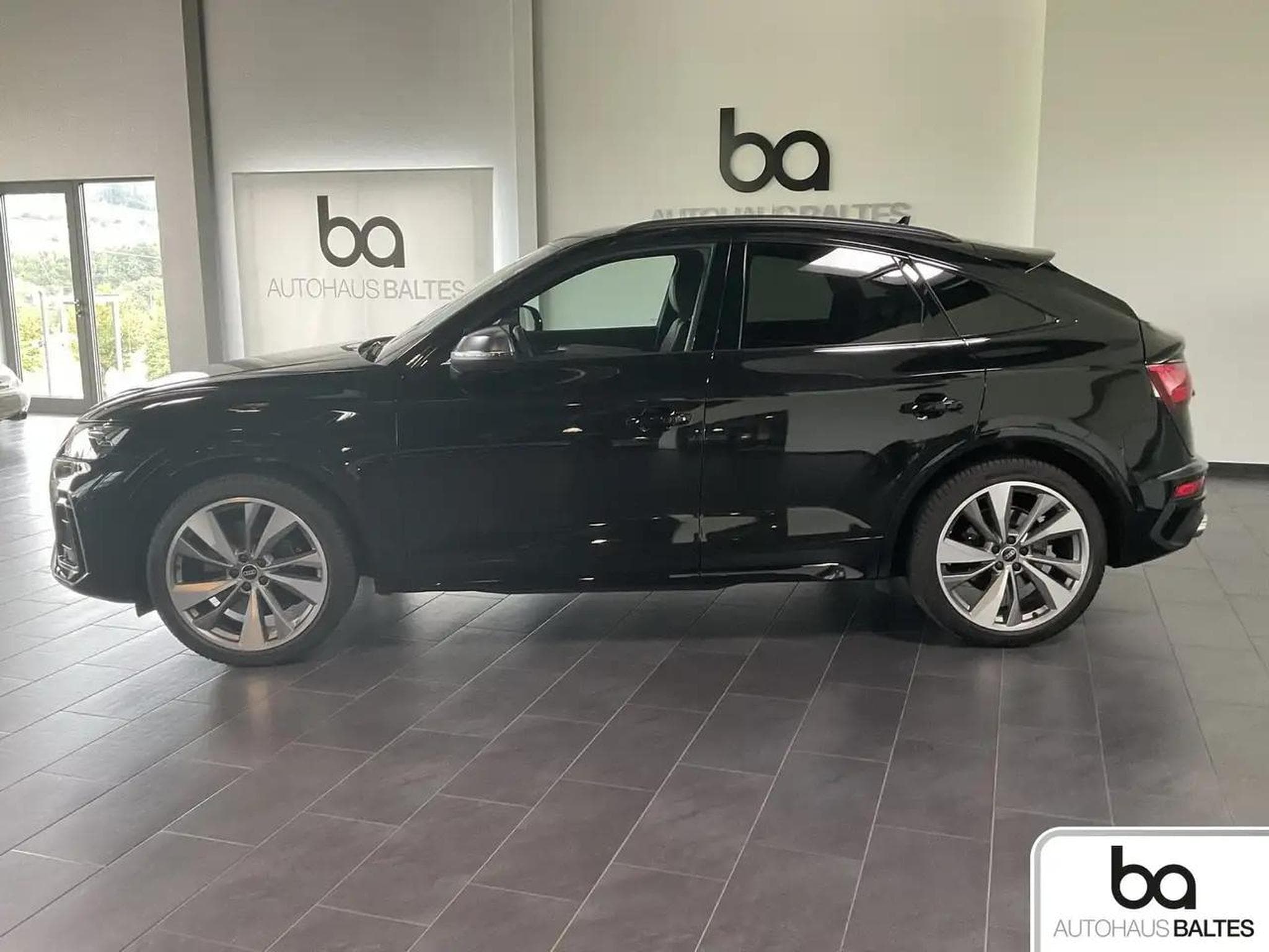 Audi SQ5 (2023) - Photo 3