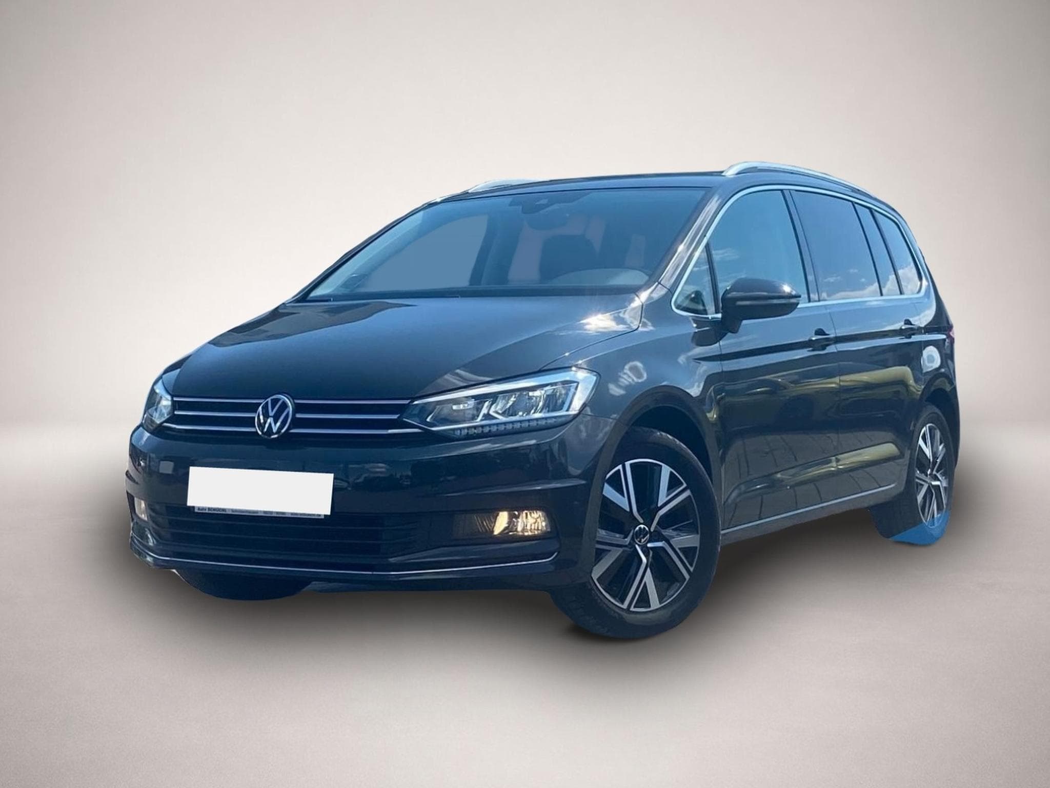 VW Touran (2022) - Photo 1