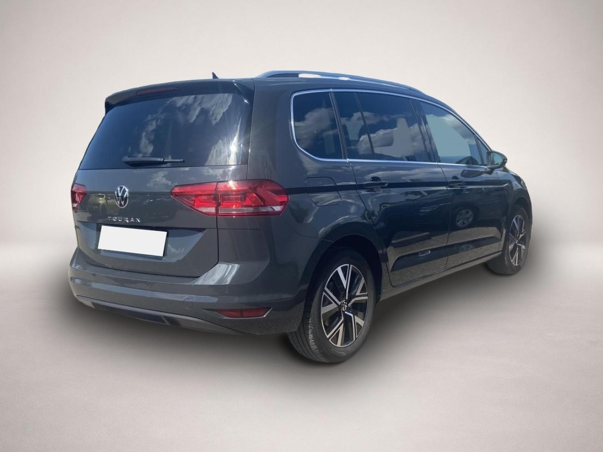 VW Touran (2022) - Photo 5