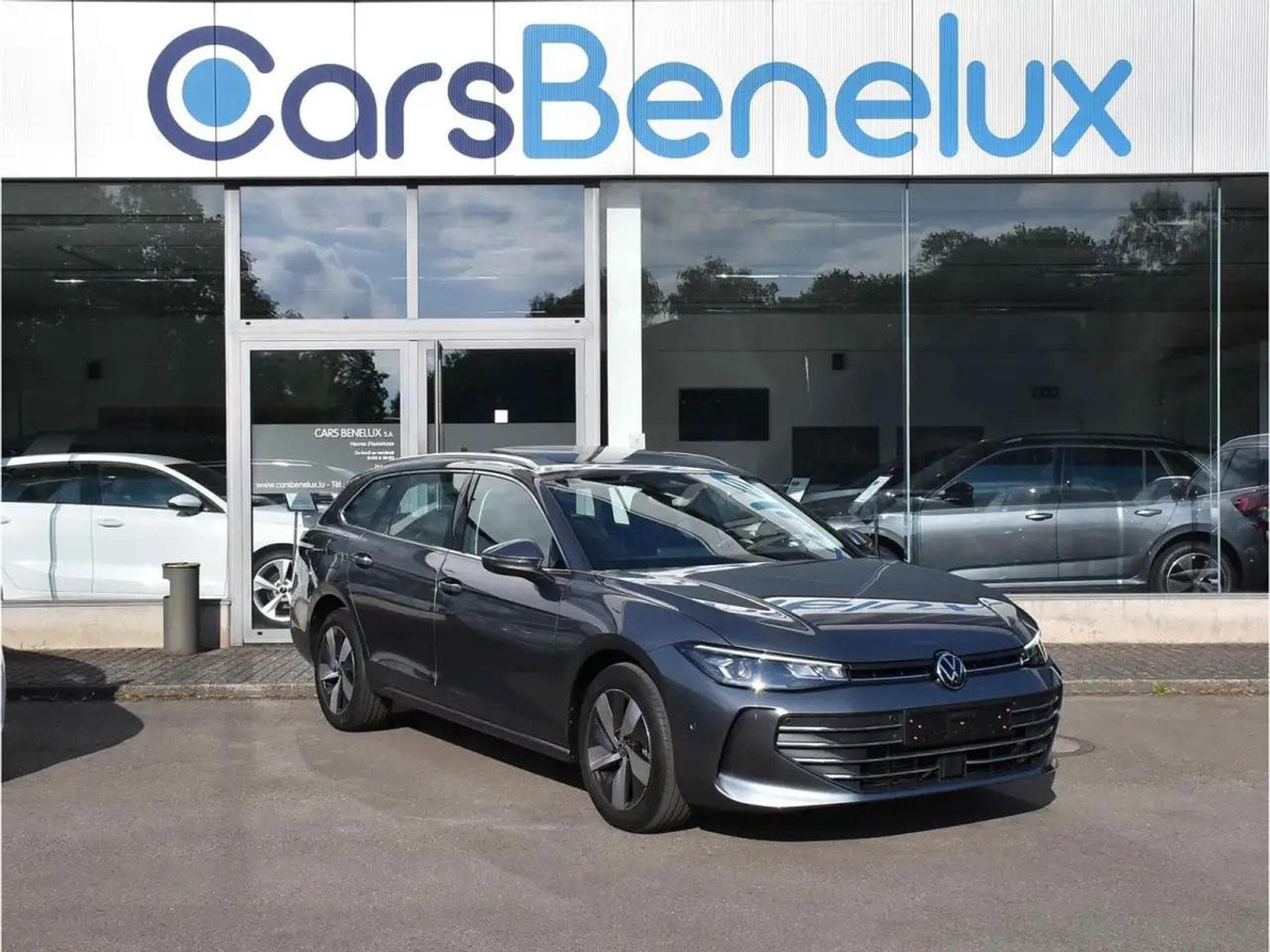 VW Passat (2025) - Photo 1