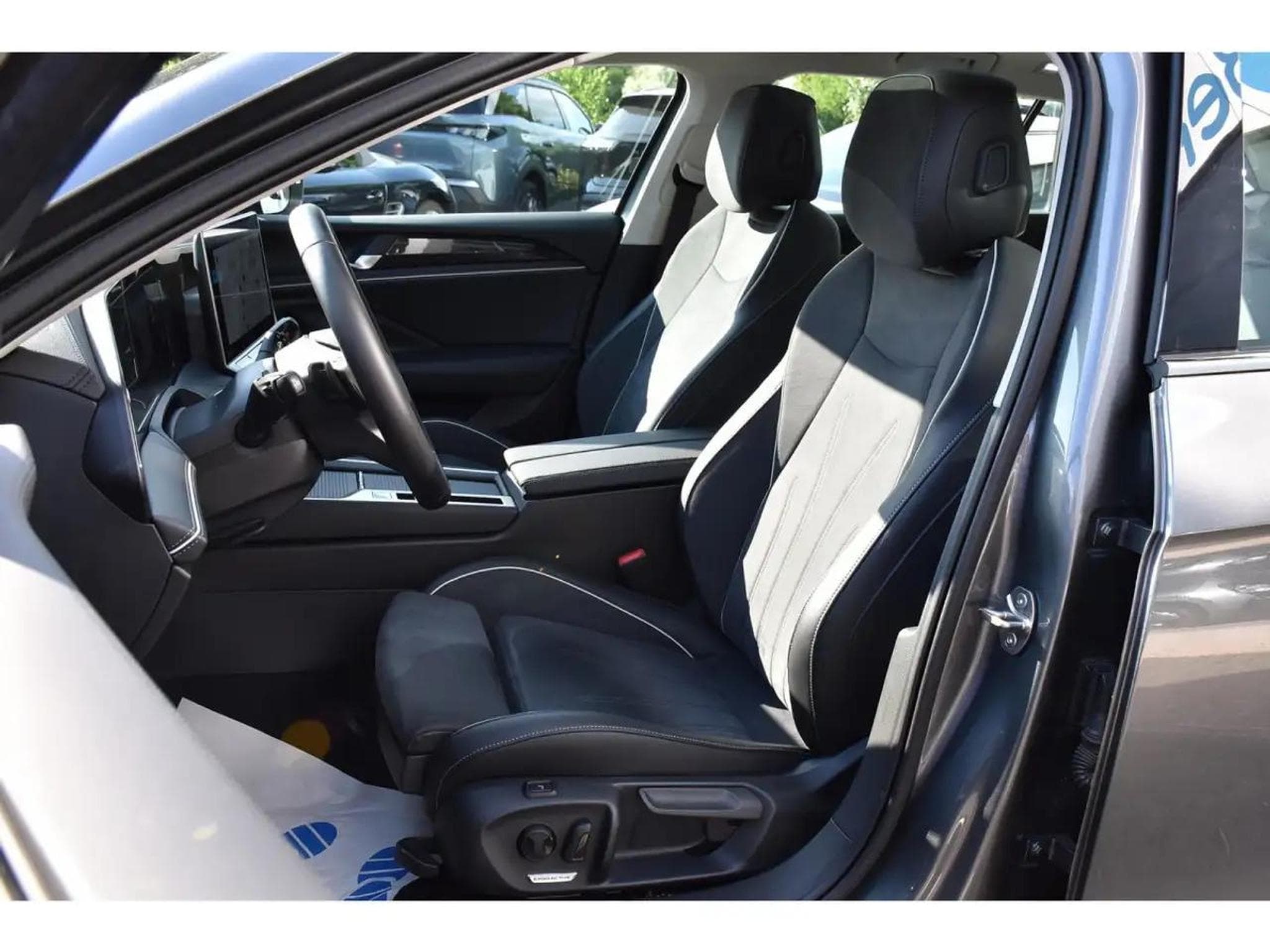 VW Passat (2025) - Photo 6