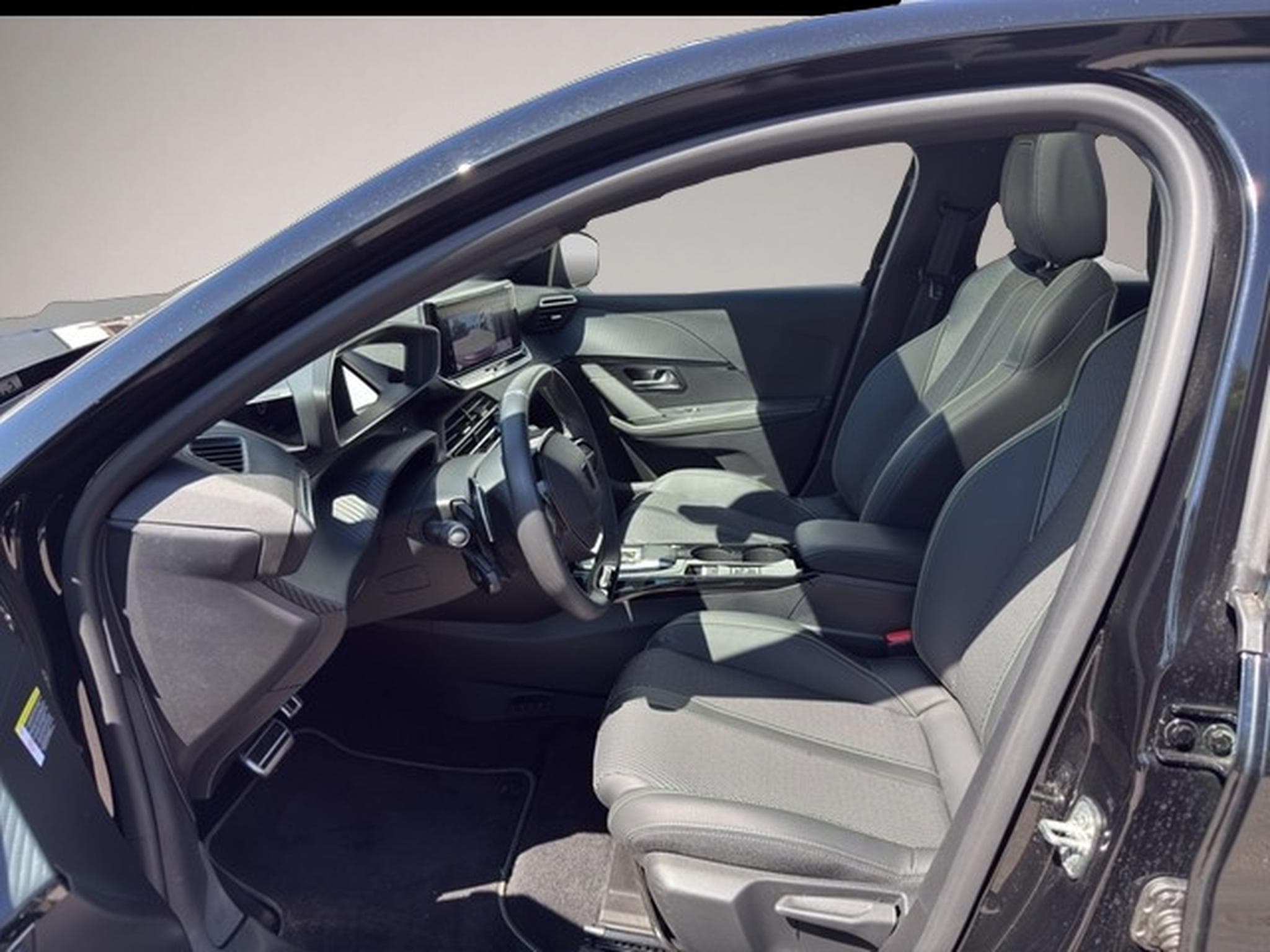 Peugeot 208 (2024) - Photo 7