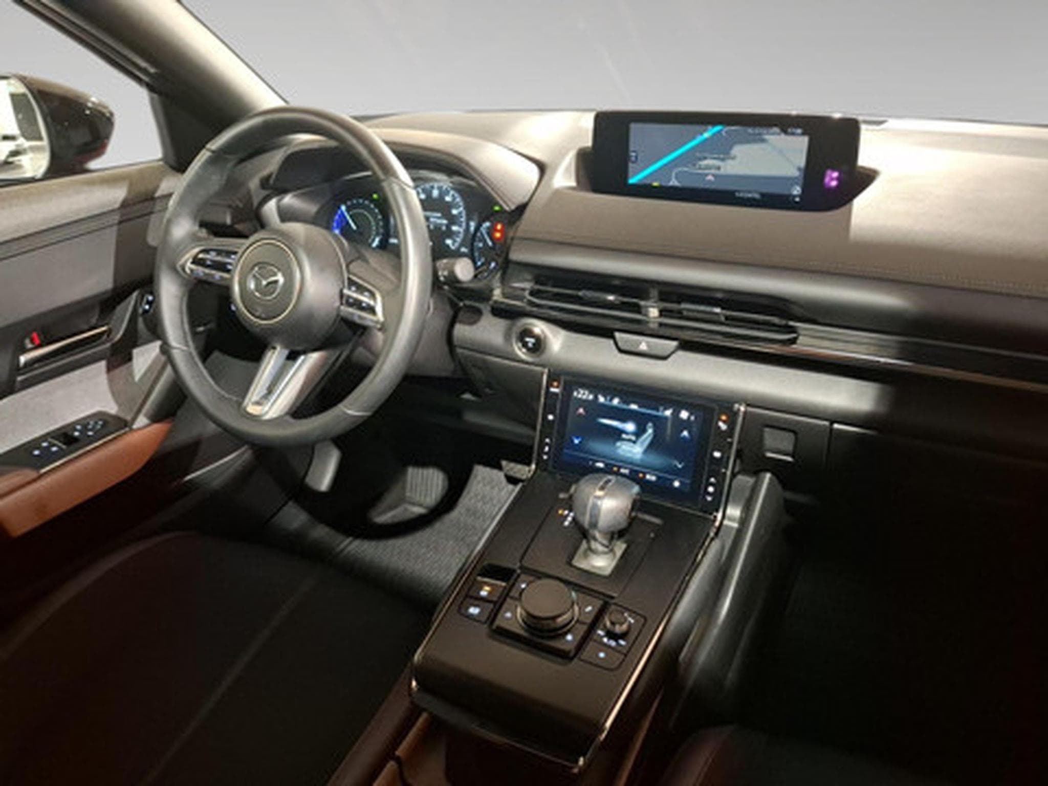Mazda MX-30 e-SKYACTIV 143 hp Skydrive (2020) - Photo 7