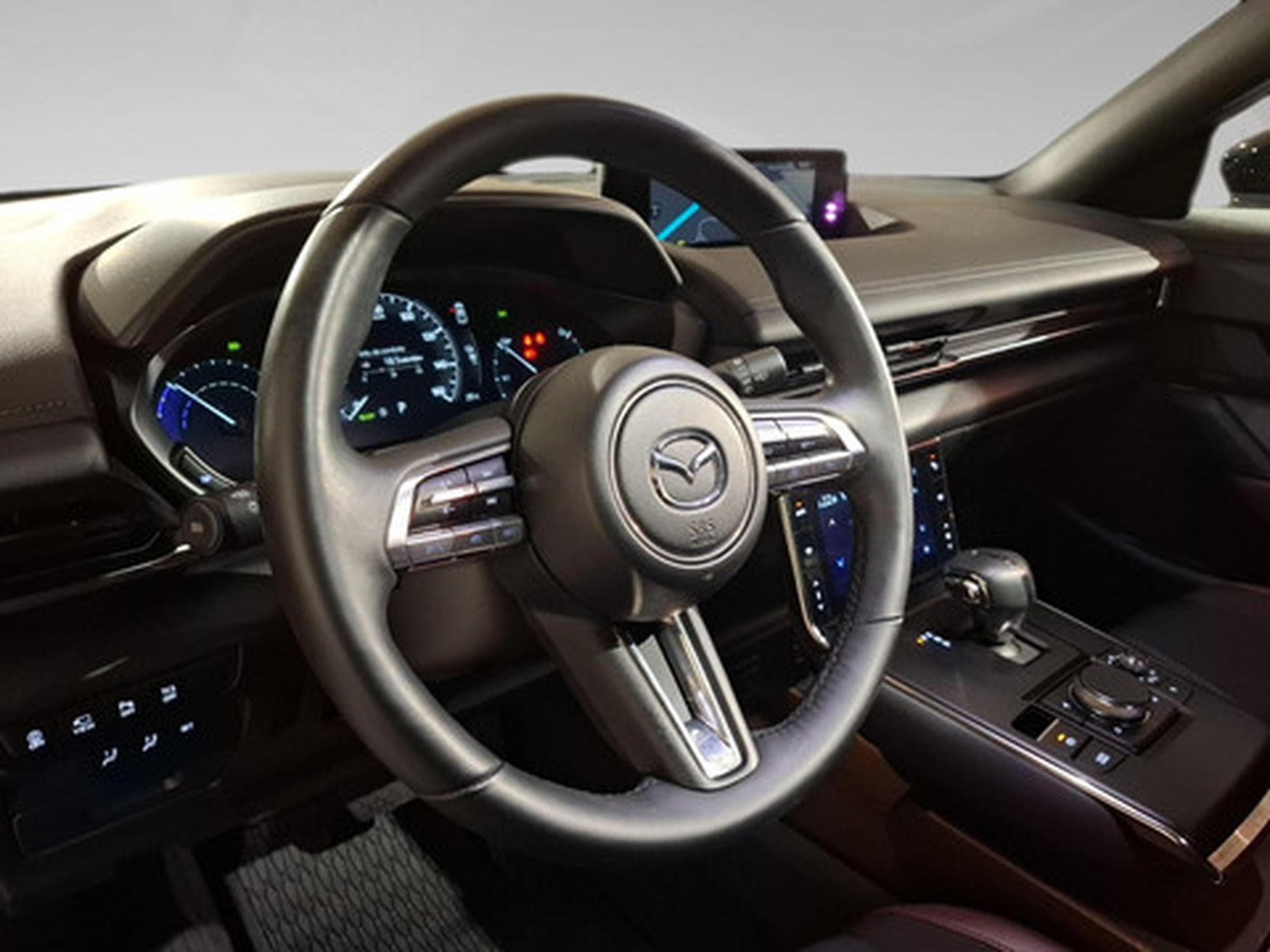 Mazda MX-30 e-SKYACTIV 143 hp Skydrive (2020) - Photo 8