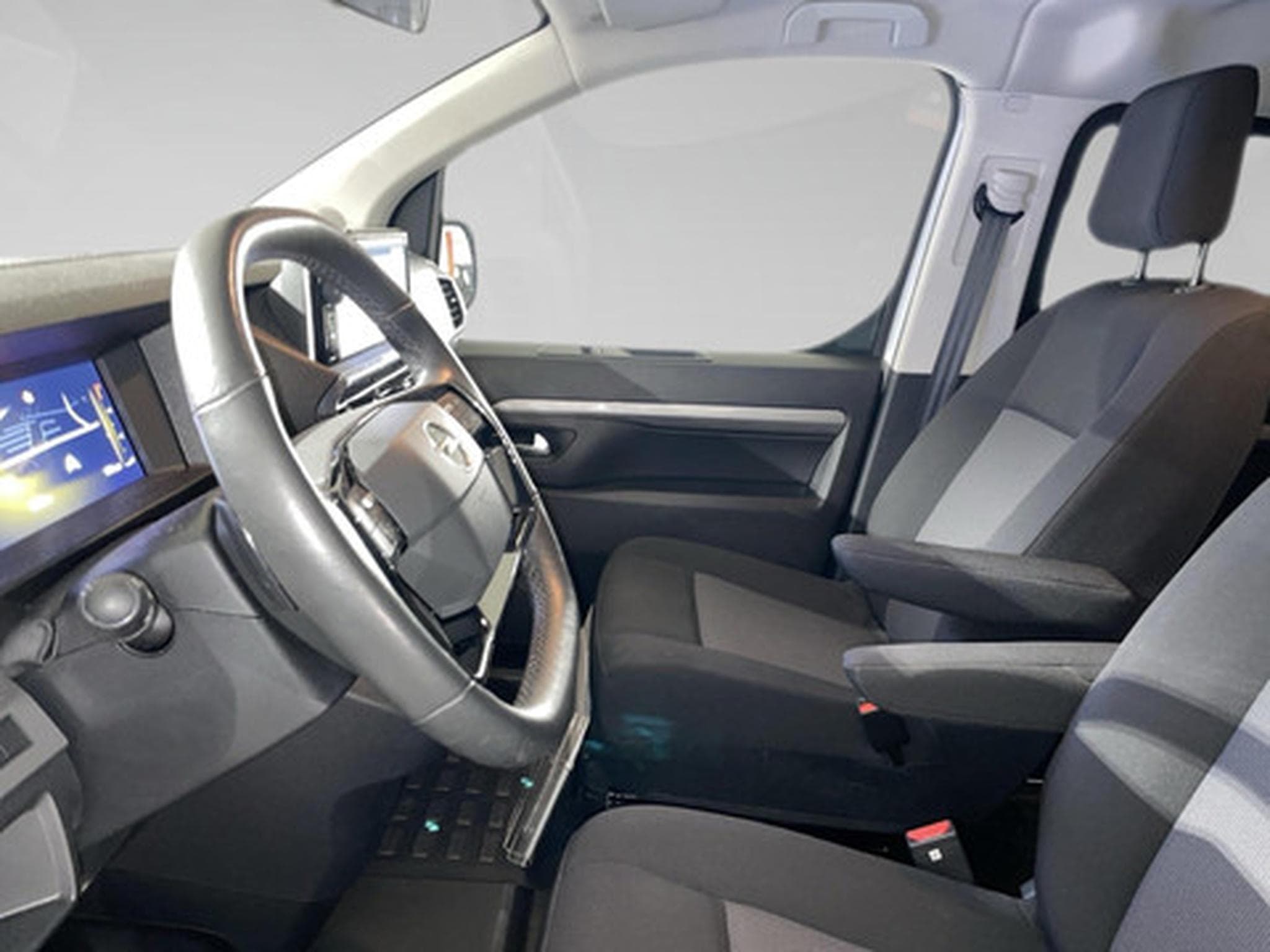 Opel Zafira Life 2.0 TD BI 130KW S/S L3H1 Edit. High AT8 (2024) - Photo 4