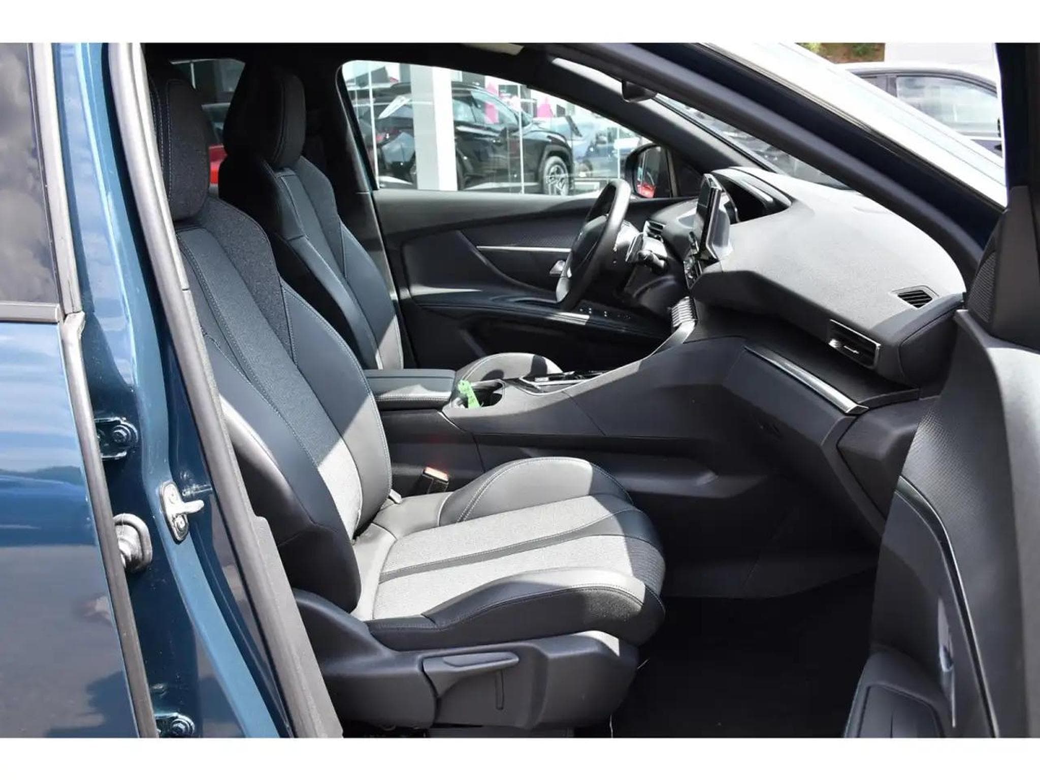 Peugeot 3008 (2024) - Photo 7