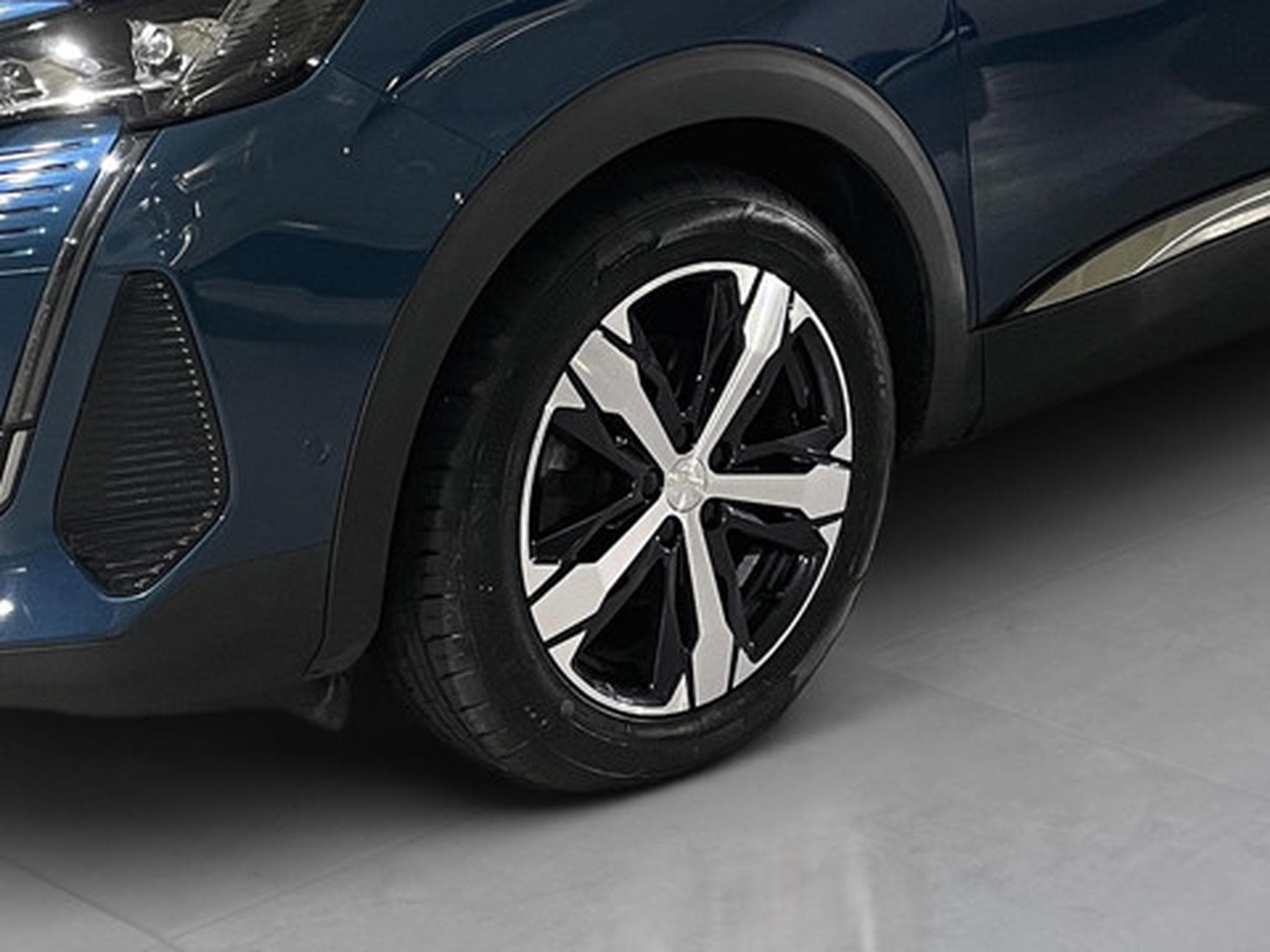 Peugeot 5008 2.0 BlueHDi 130kW S&S EAT8 GT Pack (2022) - Photo 20
