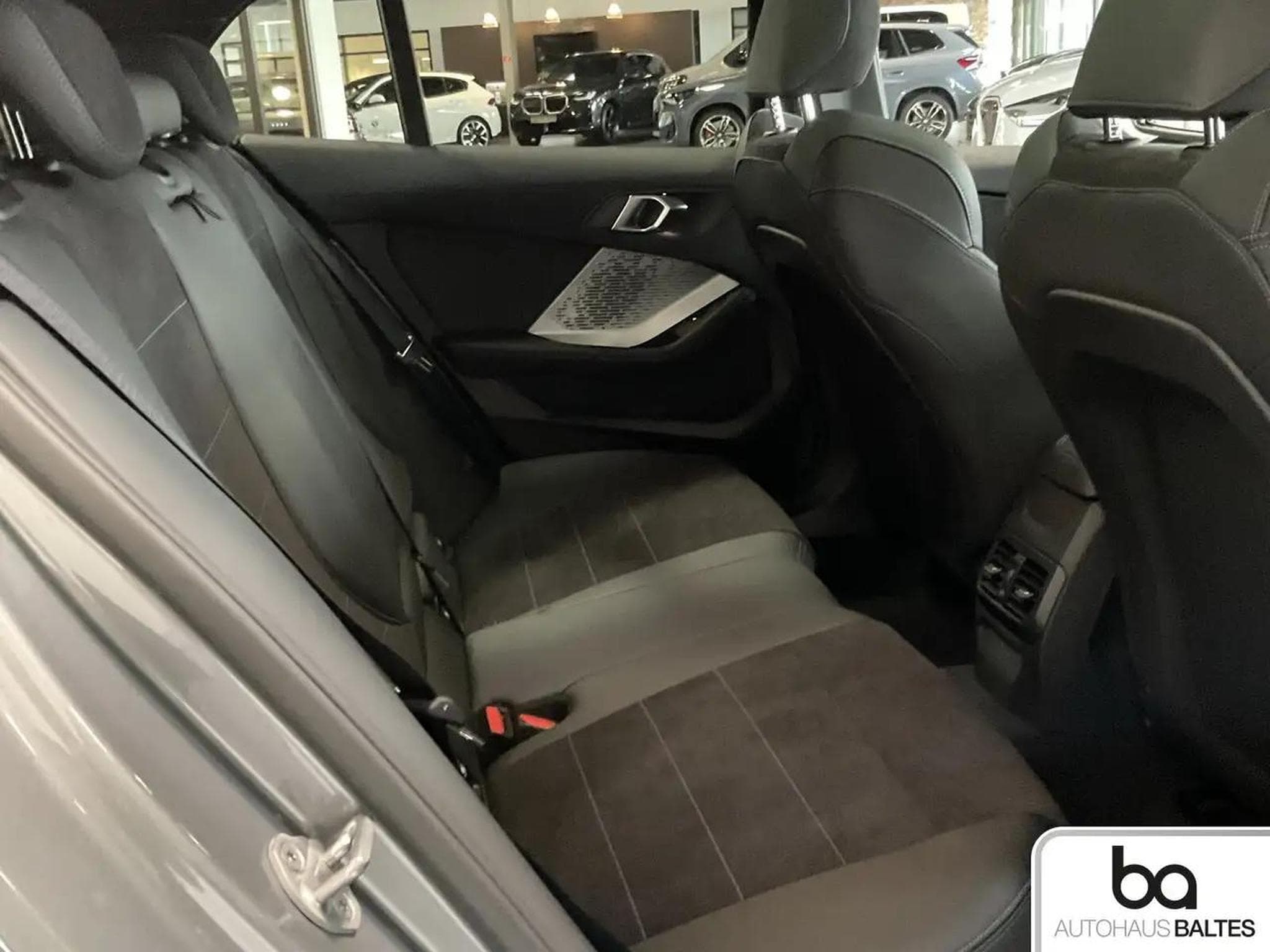 BMW 120 (2025) - Photo 8