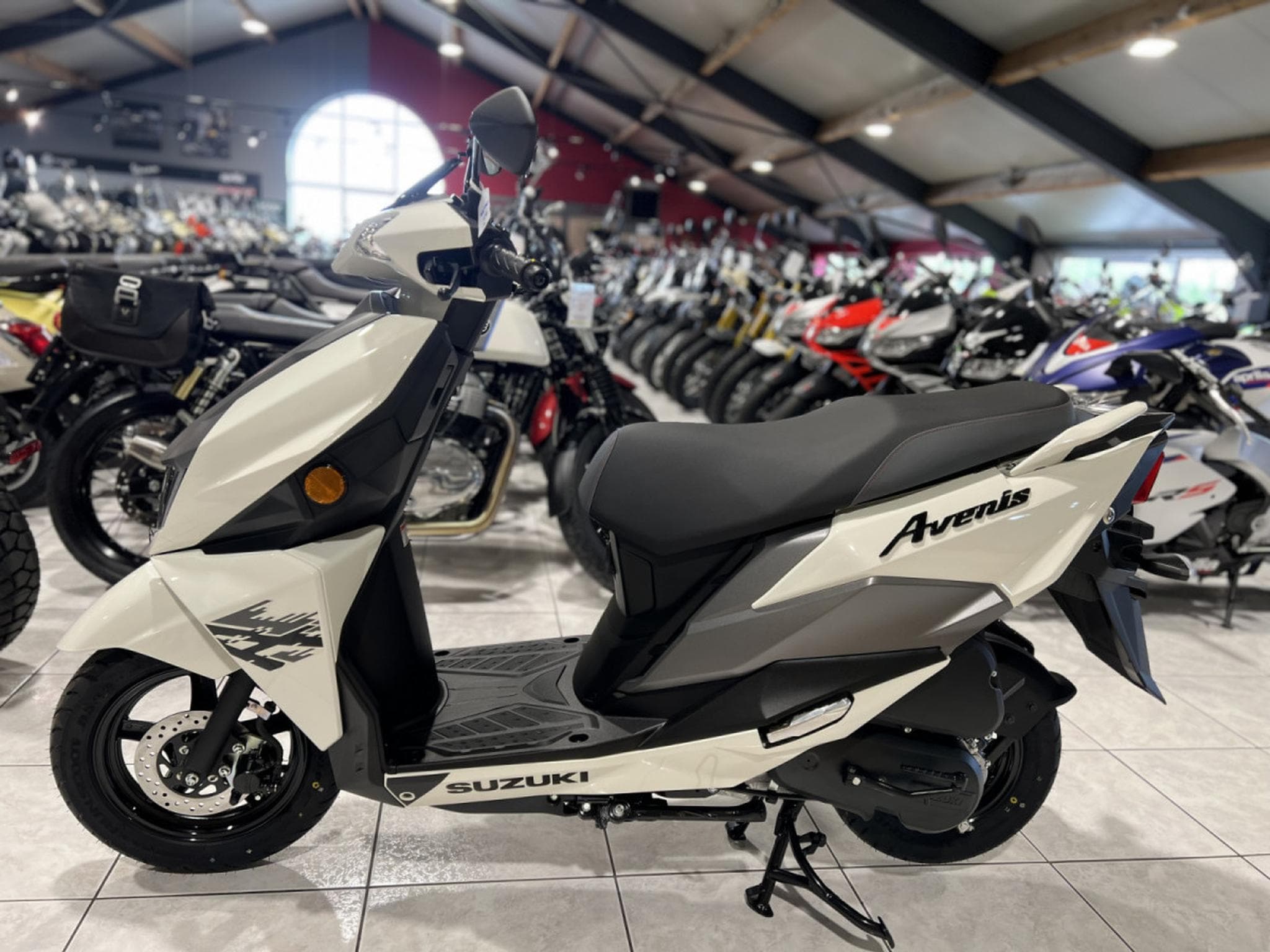 Suzuki Avenis 125 (2026) - Photo 4