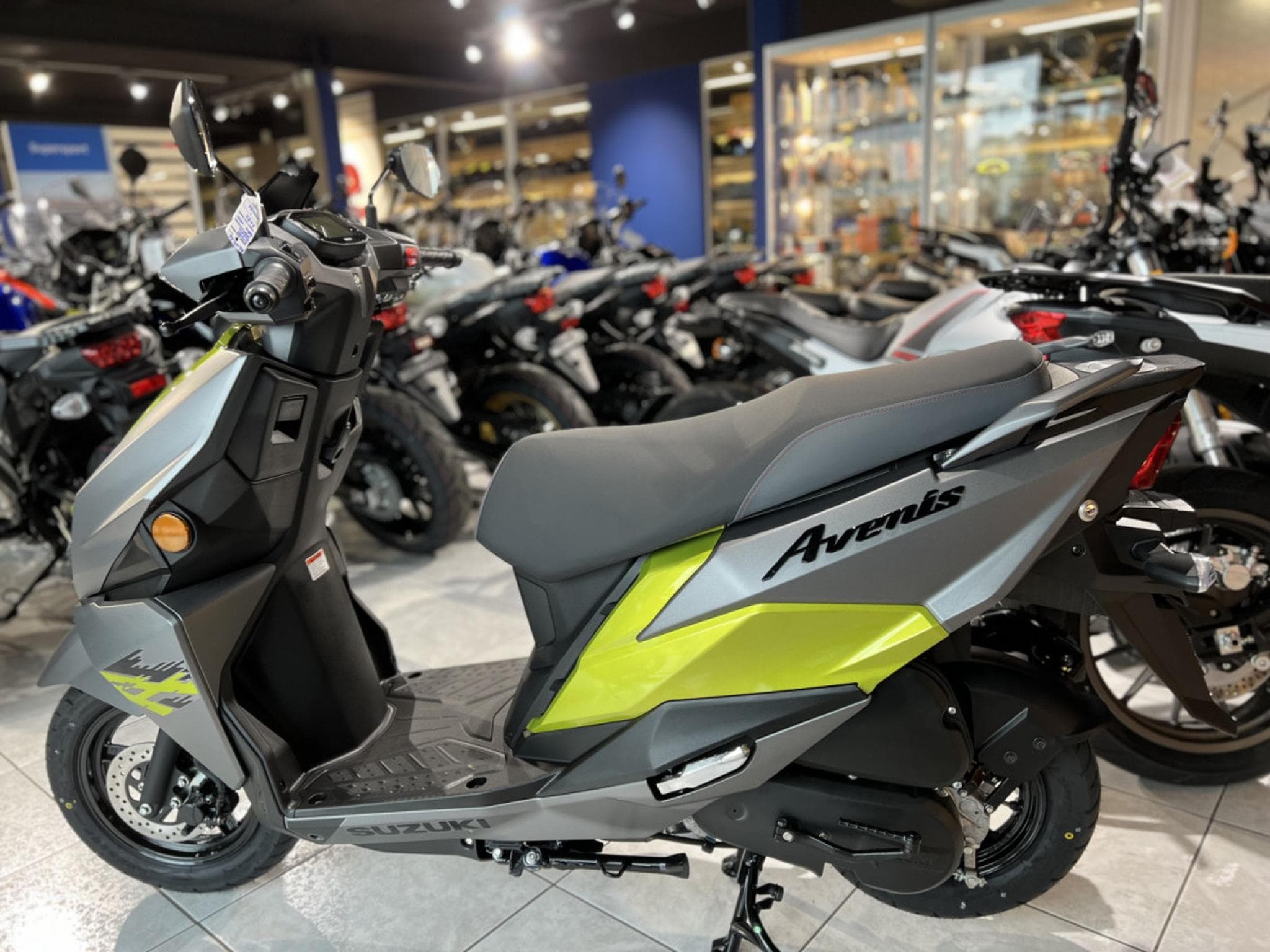 Suzuki Avenis 125 (2024) - Photo 3