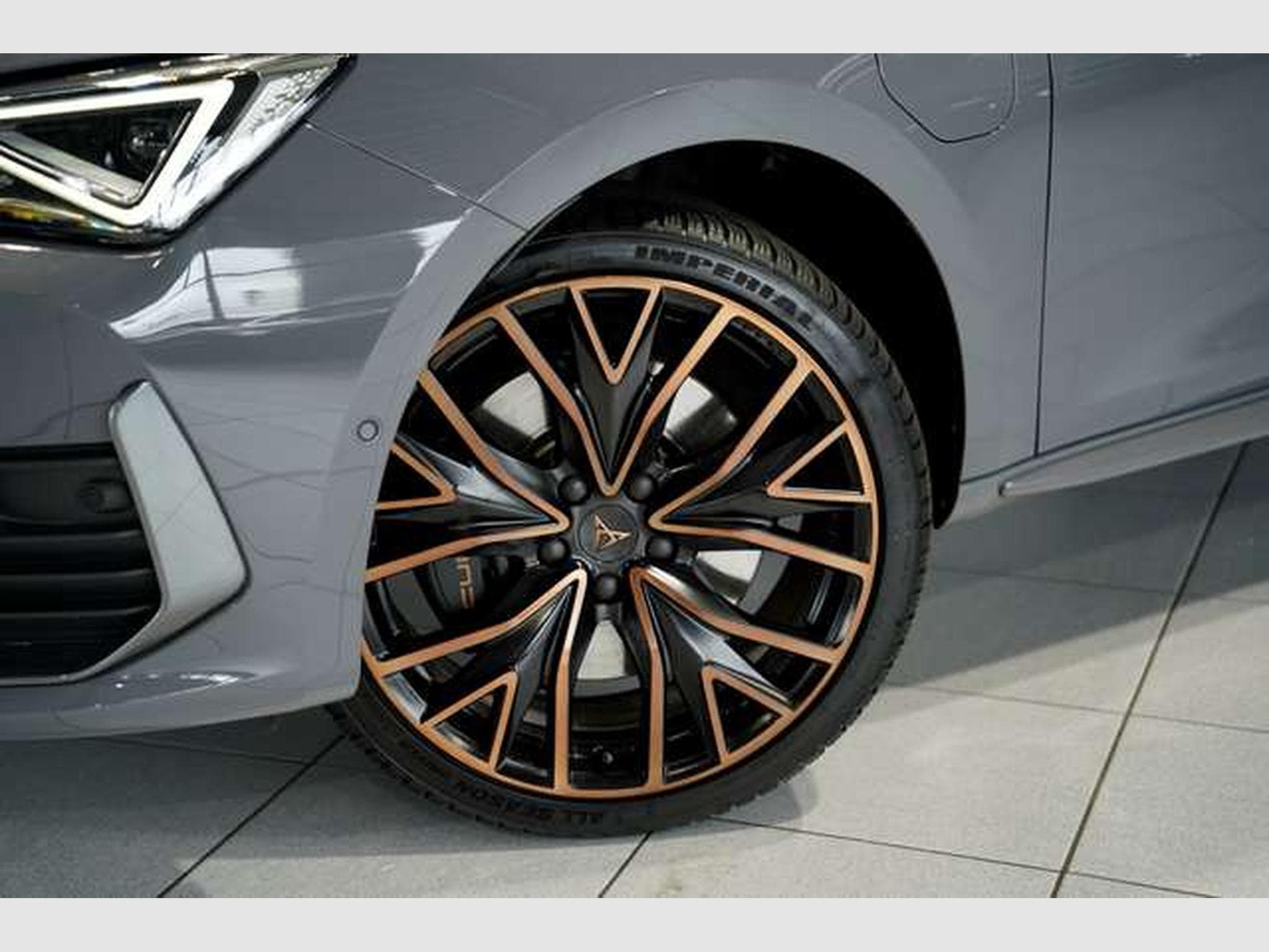 CUPRA Leon Sportstourer e-Hybrid 2.H *19 *Pano *ACC (2020) - Photo 3