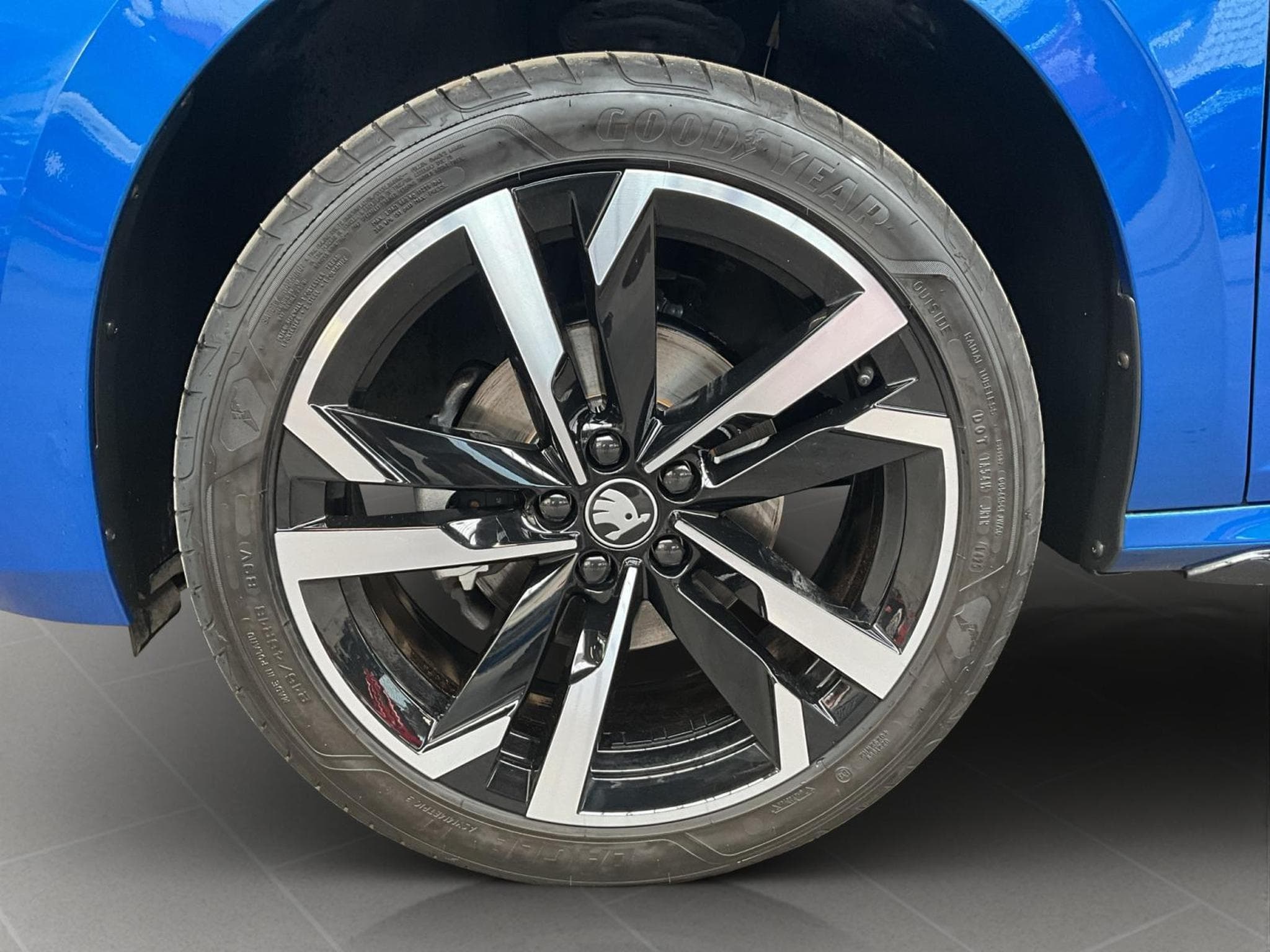 Skoda Kamiq Monte-Carlo+DSG+P.Ass.-Drive+P.Park&Go (2025) - Photo 8