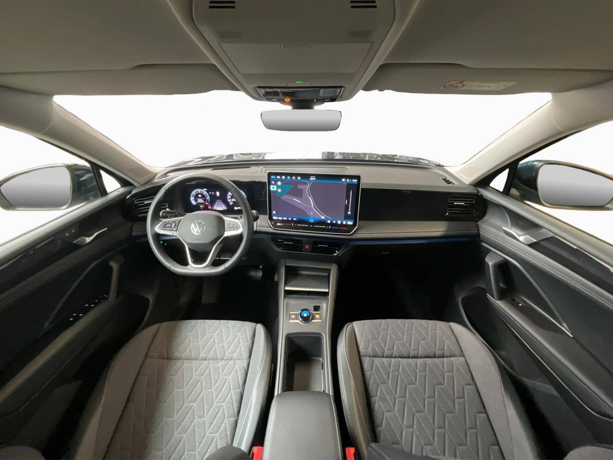 VW Tiguan Life+DSG+P.Info.+AHK+LED+Navi (2025) - Photo 2