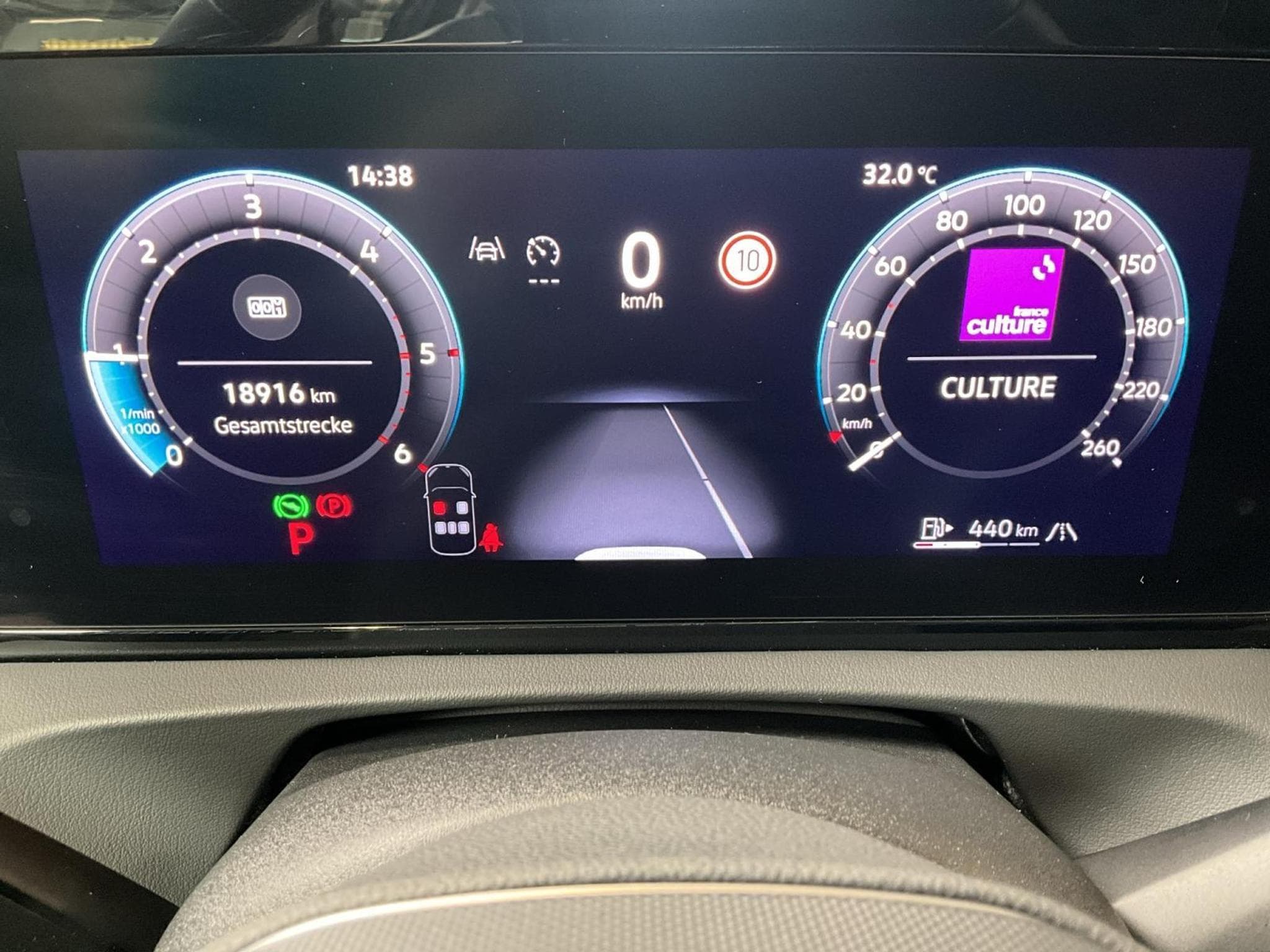 VW Tiguan Life+DSG+P.Info.+AHK+LED+Navi (2025) - Photo 13