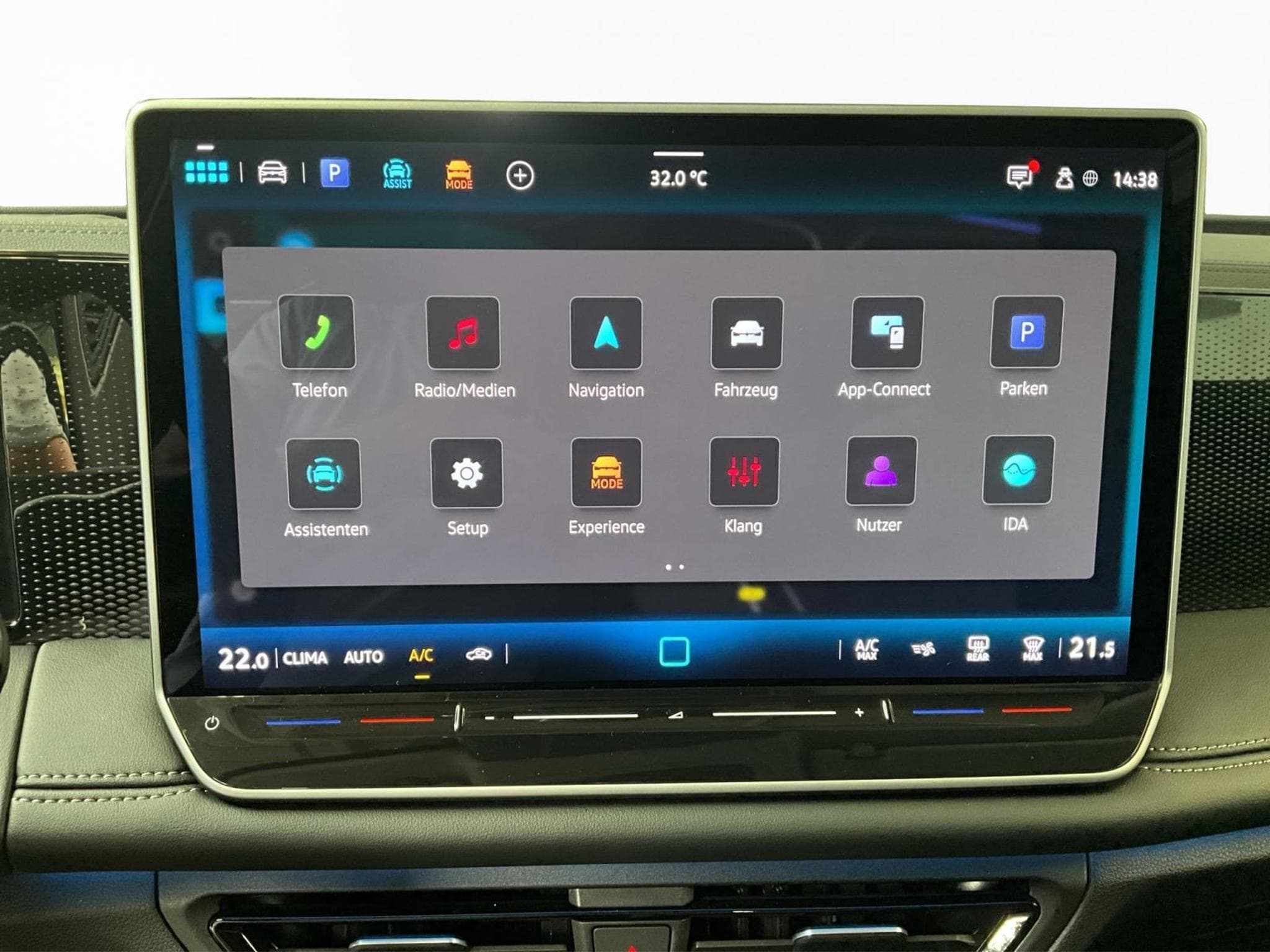 VW Tiguan Life+DSG+P.Info.+AHK+LED+Navi (2025) - Photo 15