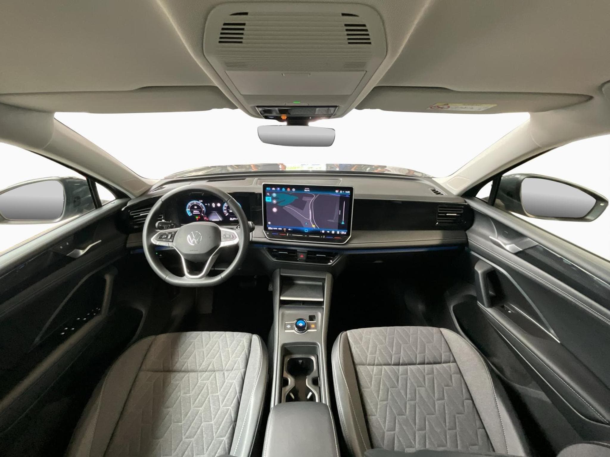 VW Tiguan Life+DSG+P.Info.+AHK+LED+Navi (2025) - Photo 2