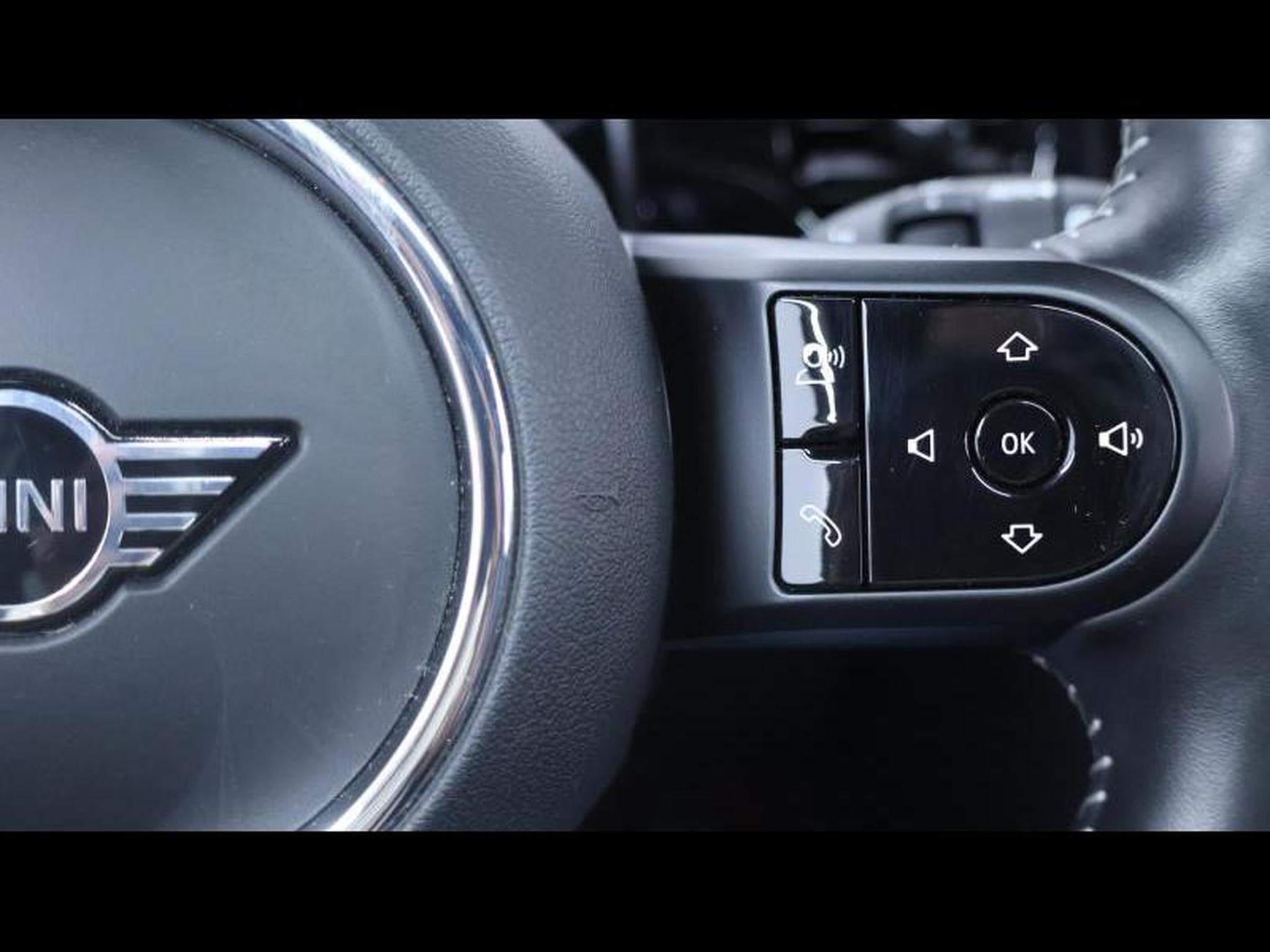 MINI Cooper 136 Hatch Stptronic (2022) - Photo 18