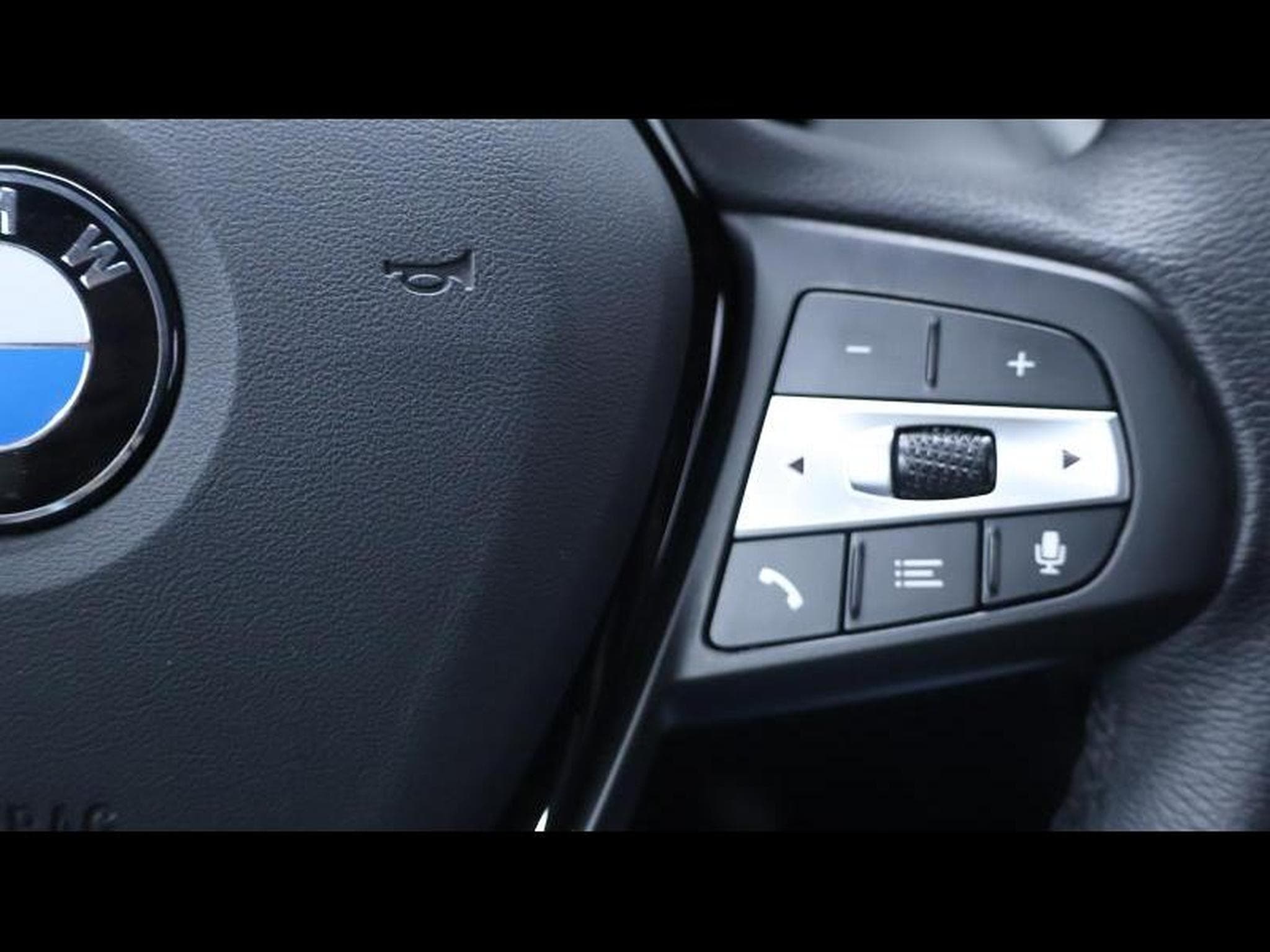 BMW 116 i steptronic hatch Advantage (2024) - Photo 18