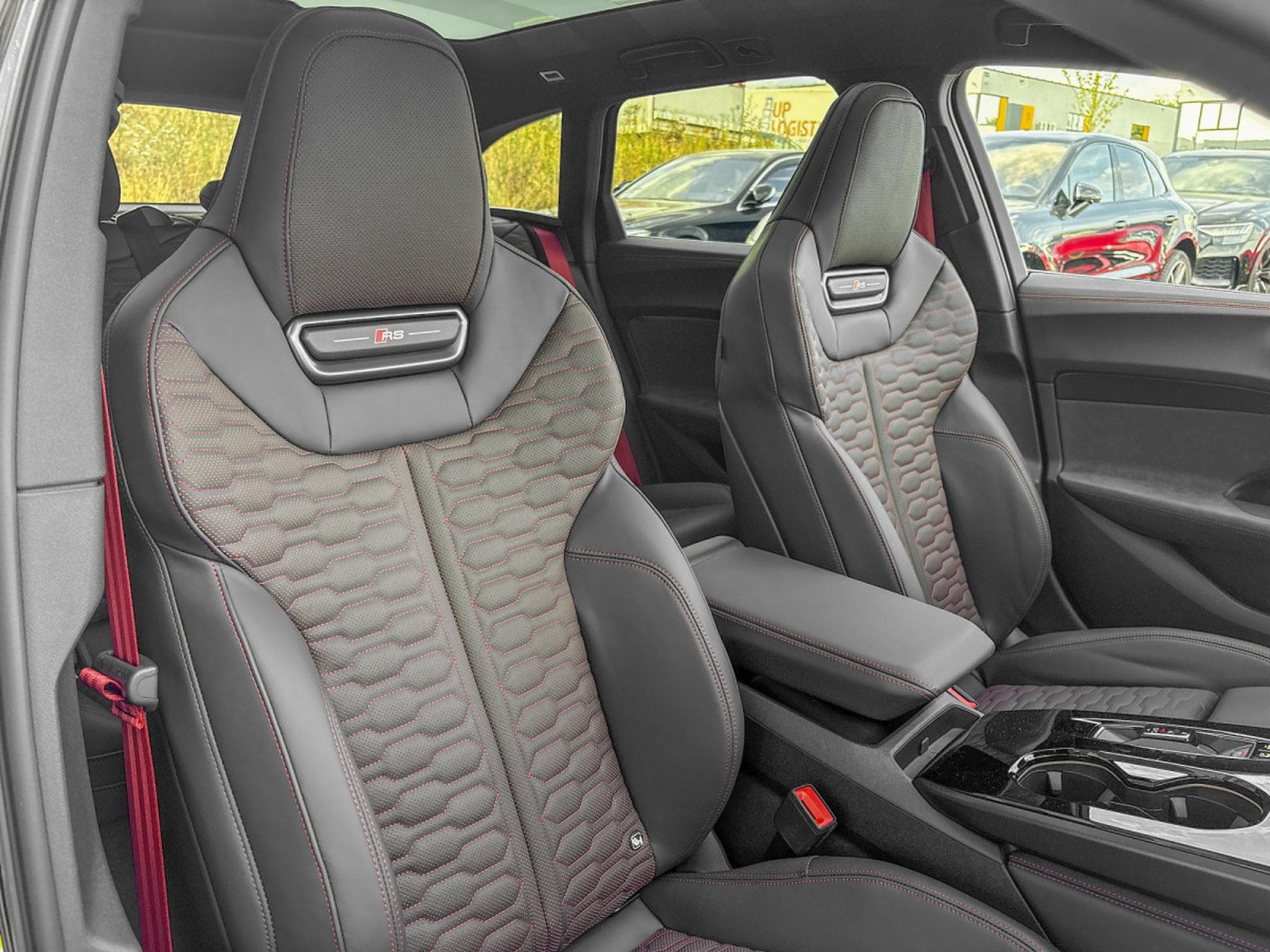 Audi RS5 Audi RS5 Avant Performance Facelift – Carbone_Céramique – RS (2026) - Photo 16