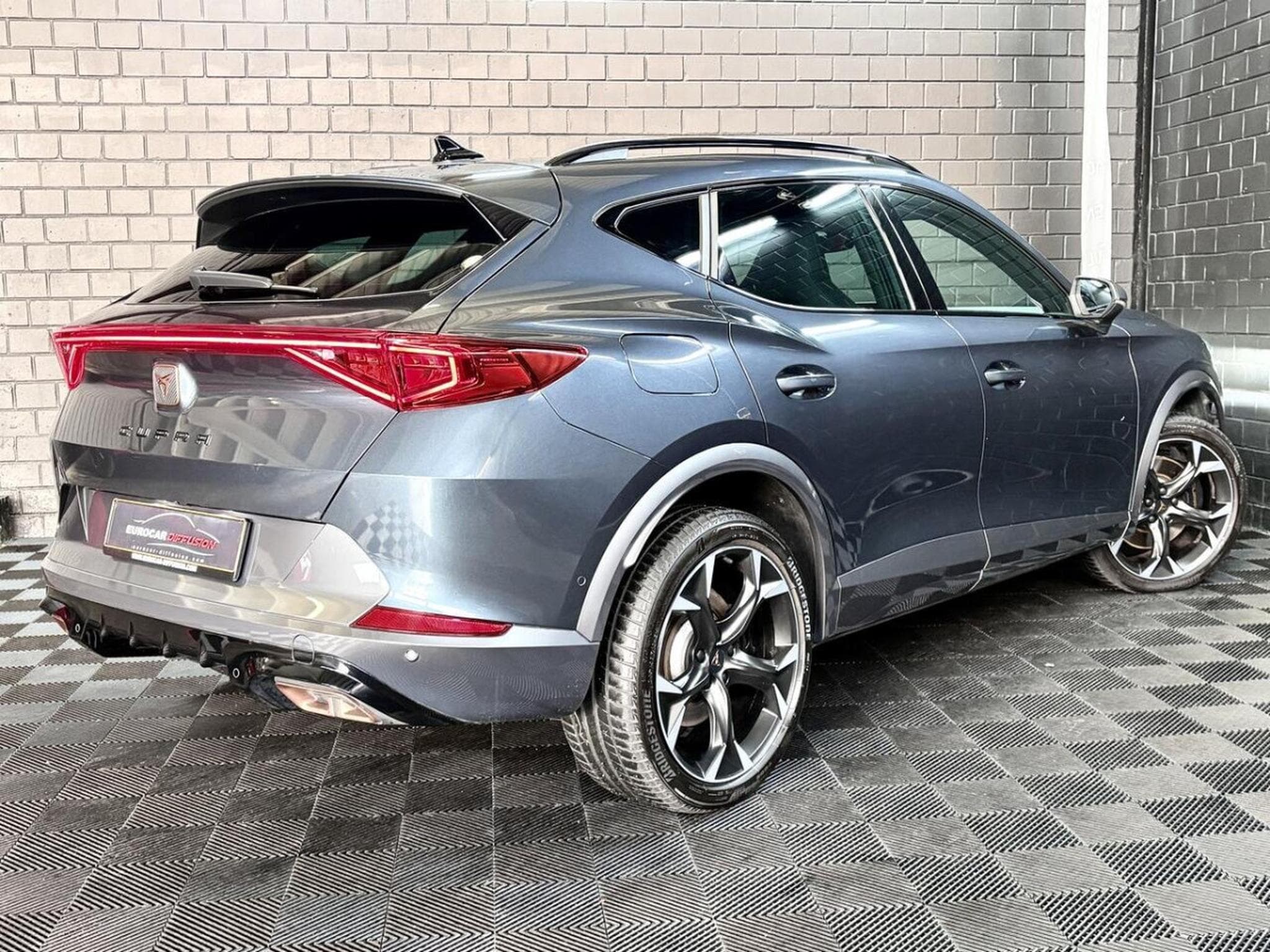 Cupra Formentor VZ 245CV PHEV eHybrid DSG6 *PANO* *ACC* HAYON * ATELLAGE* (2023) - Photo 6