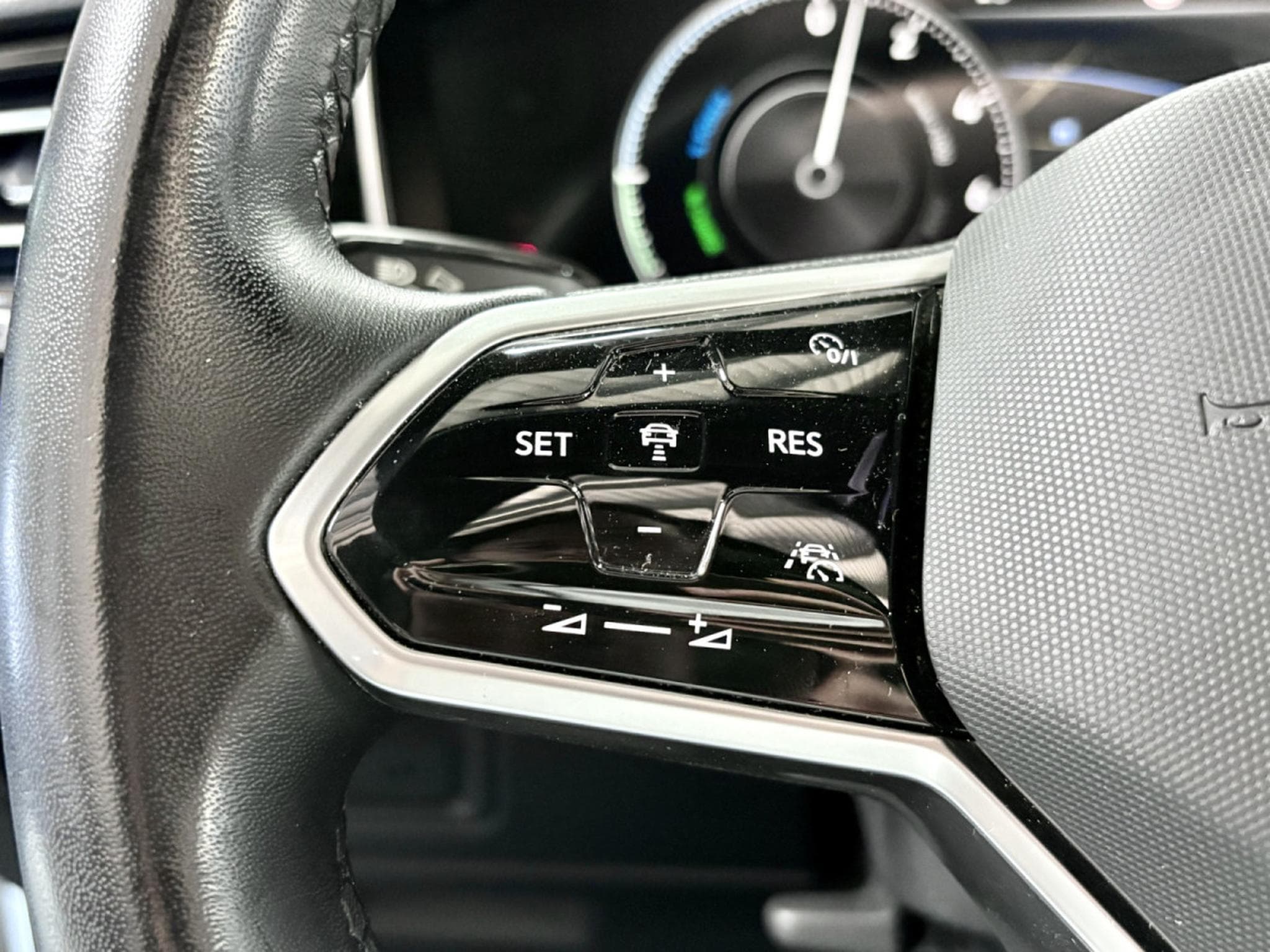 VW Touareg 3.0 TSi V6 eHybrid 4MOTION Elegance  381 CV (2022) - Photo 12