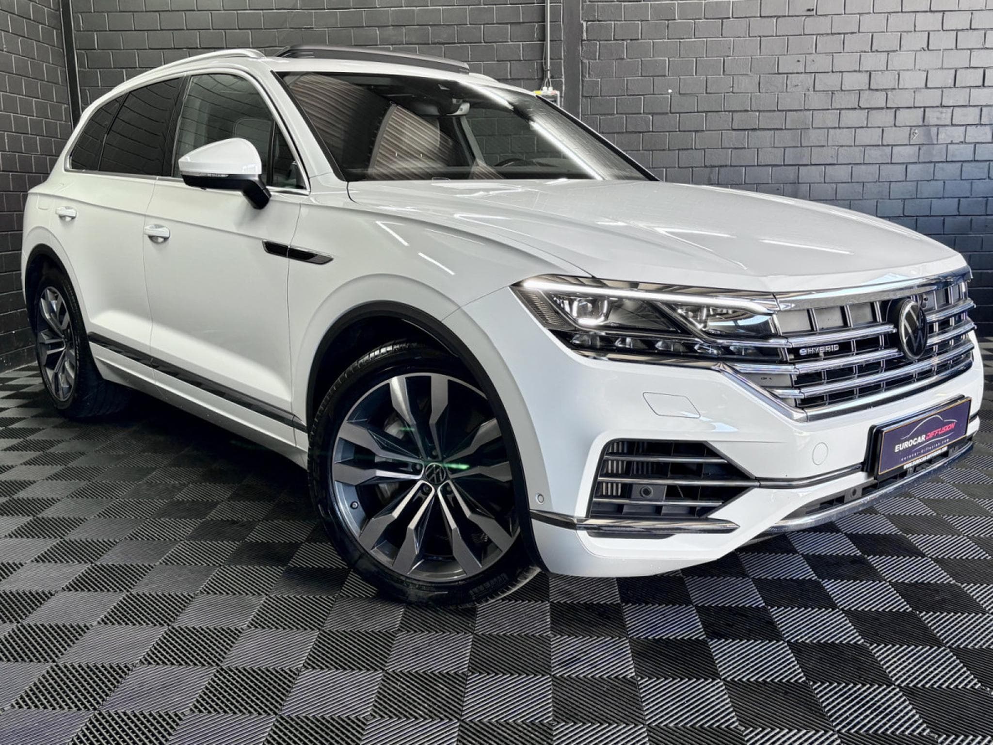 VW Touareg 3.0 TSi V6 eHybrid 4MOTION Elegance  381 CV (2022) - Photo 3