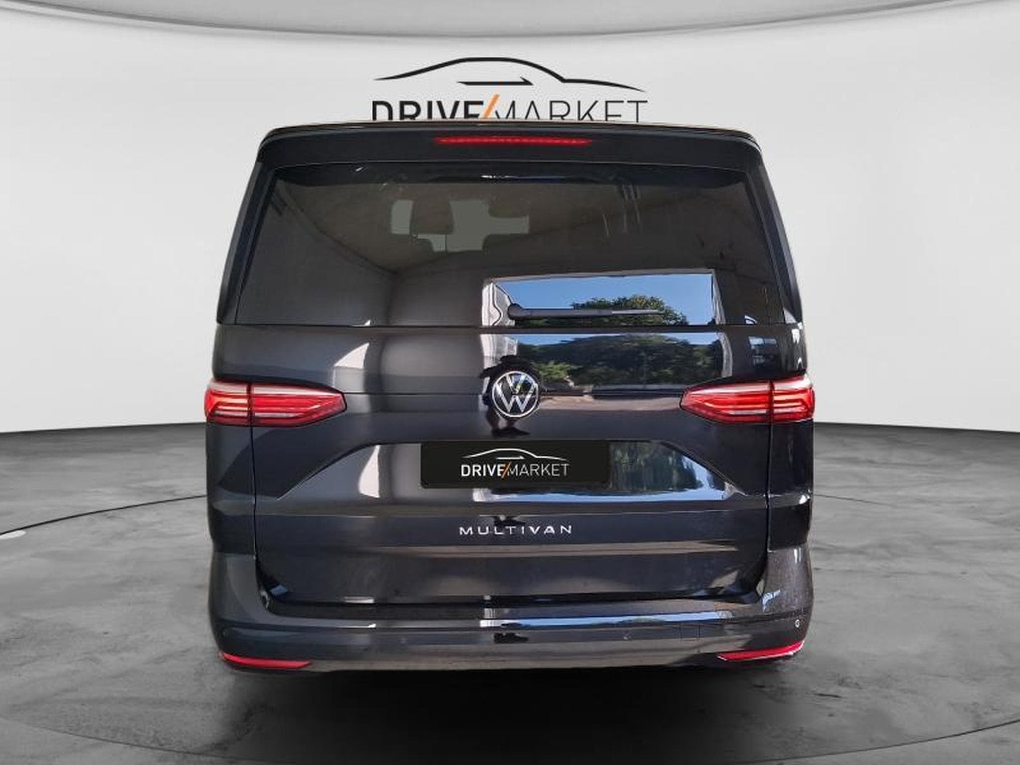 VW T7 Life LONG (2026) - Photo 17