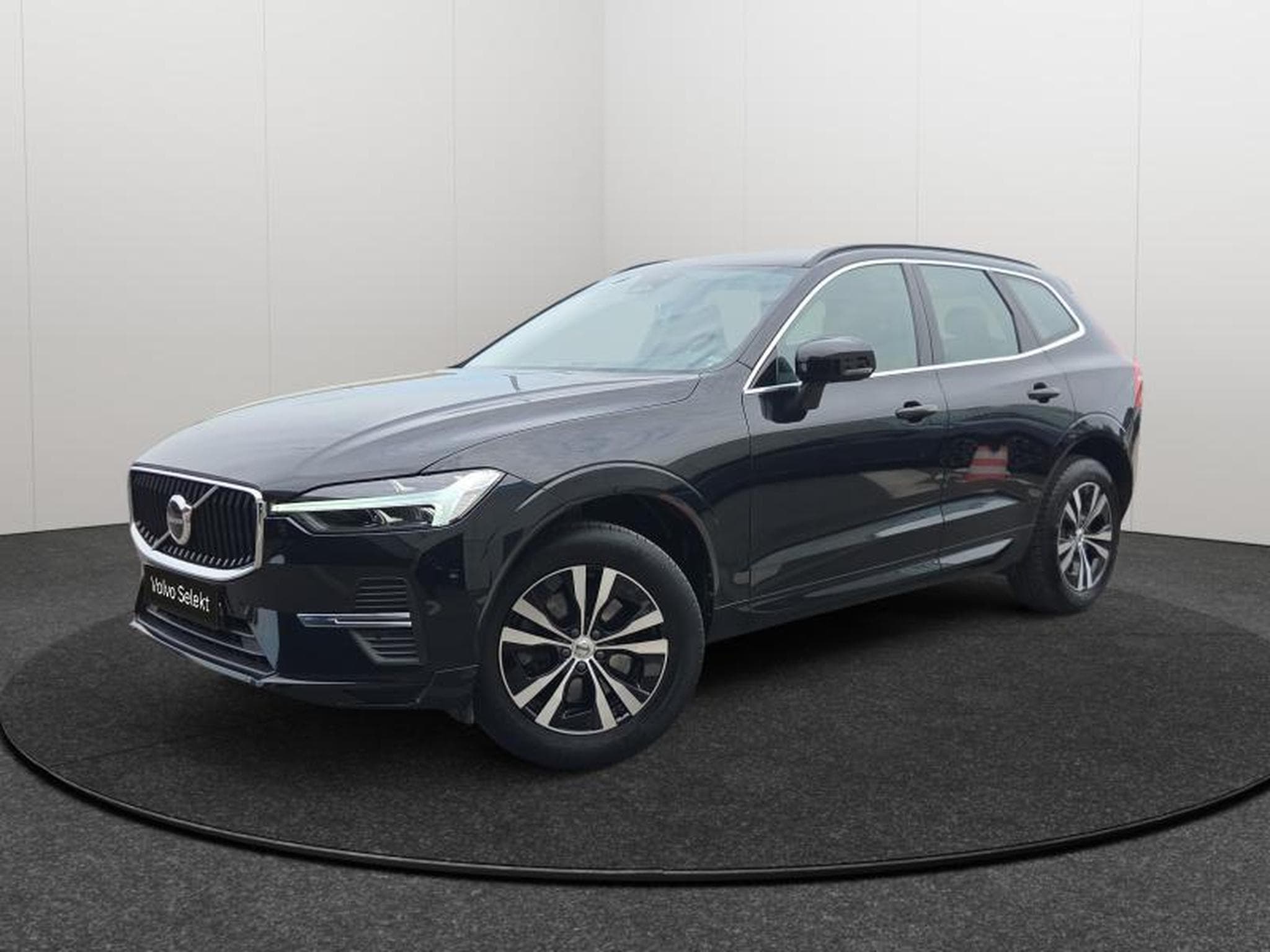 Volvo XC60 Core (2022) - Photo 21