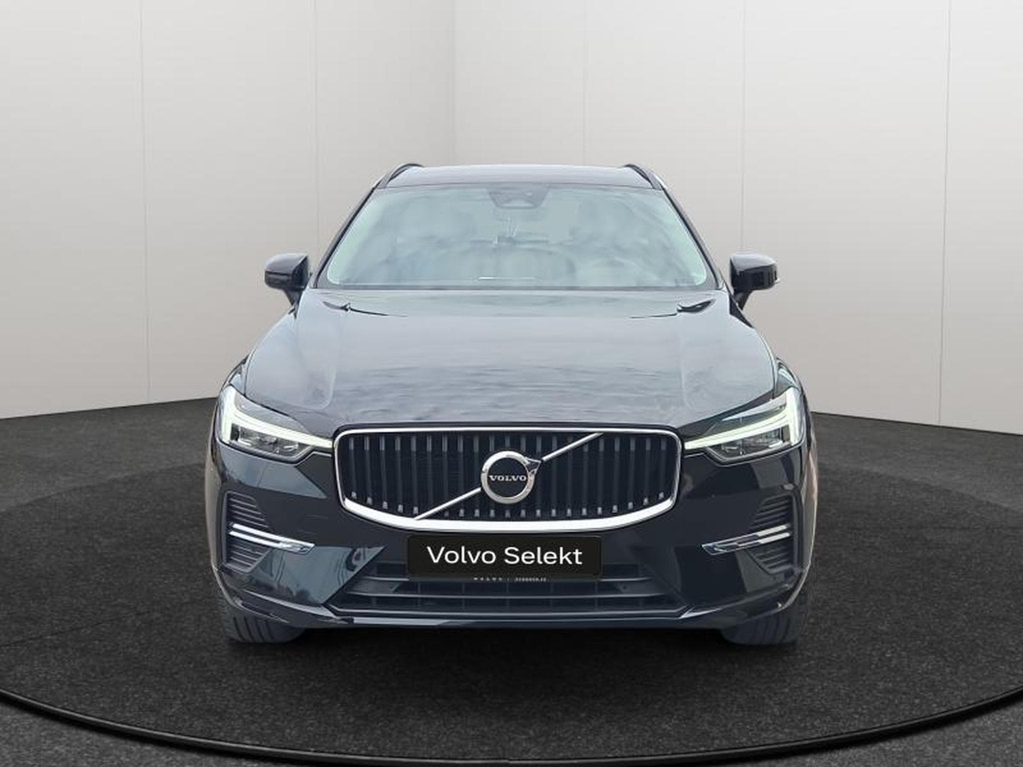 Volvo XC60 Core (2022) - Photo 28