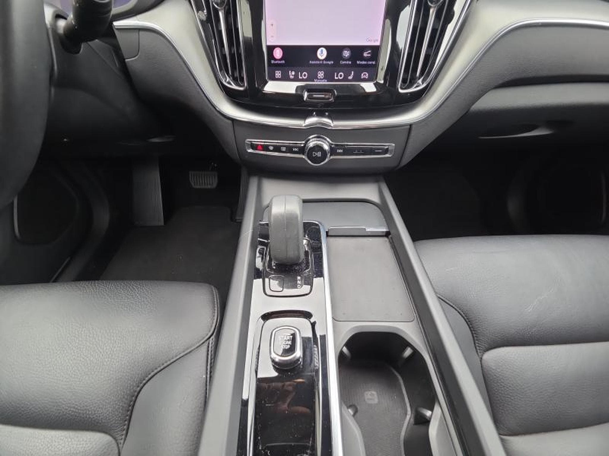 Volvo XC60 Core (2022) - Photo 31