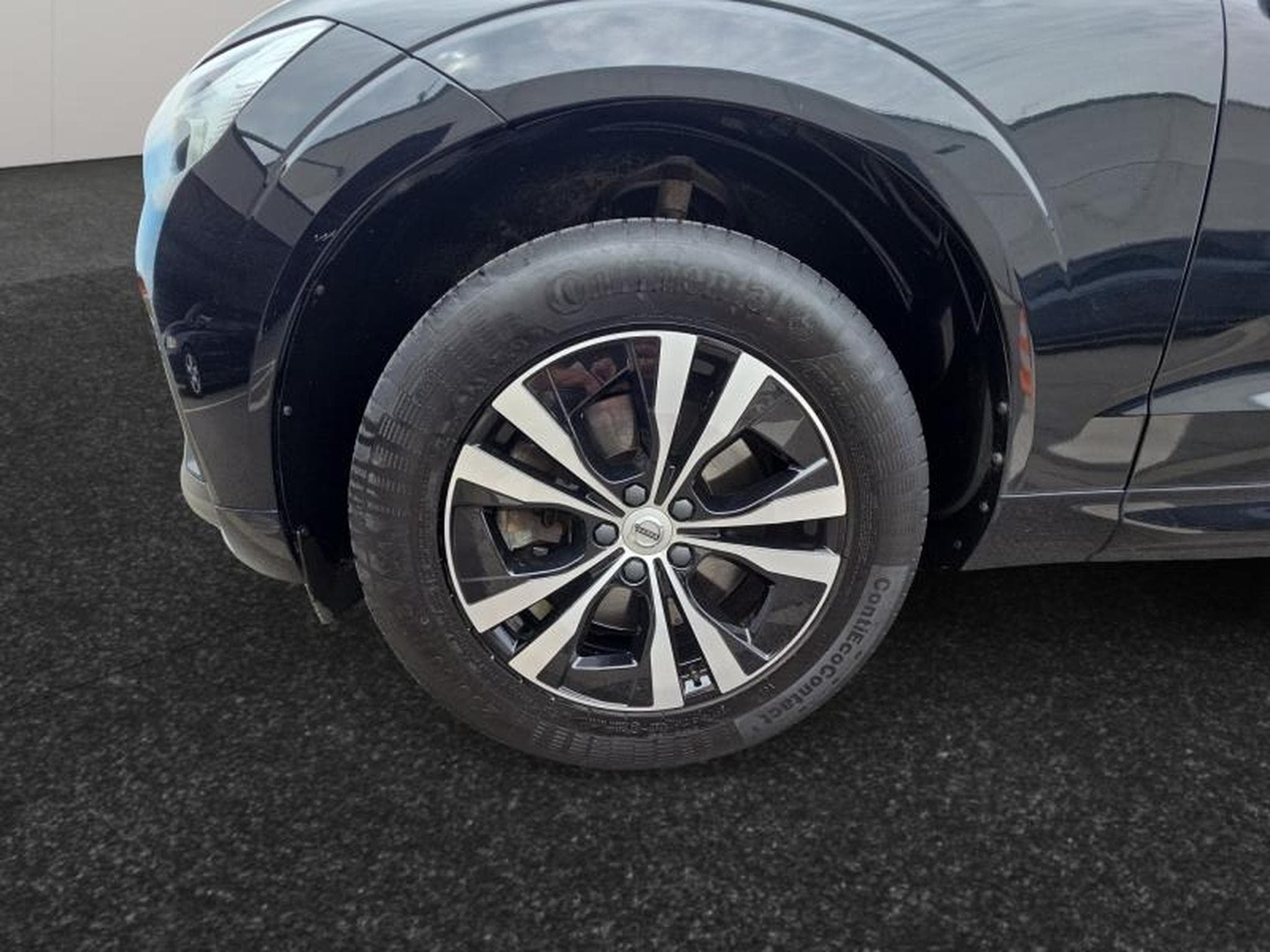 Volvo XC60 Core (2022) - Photo 34