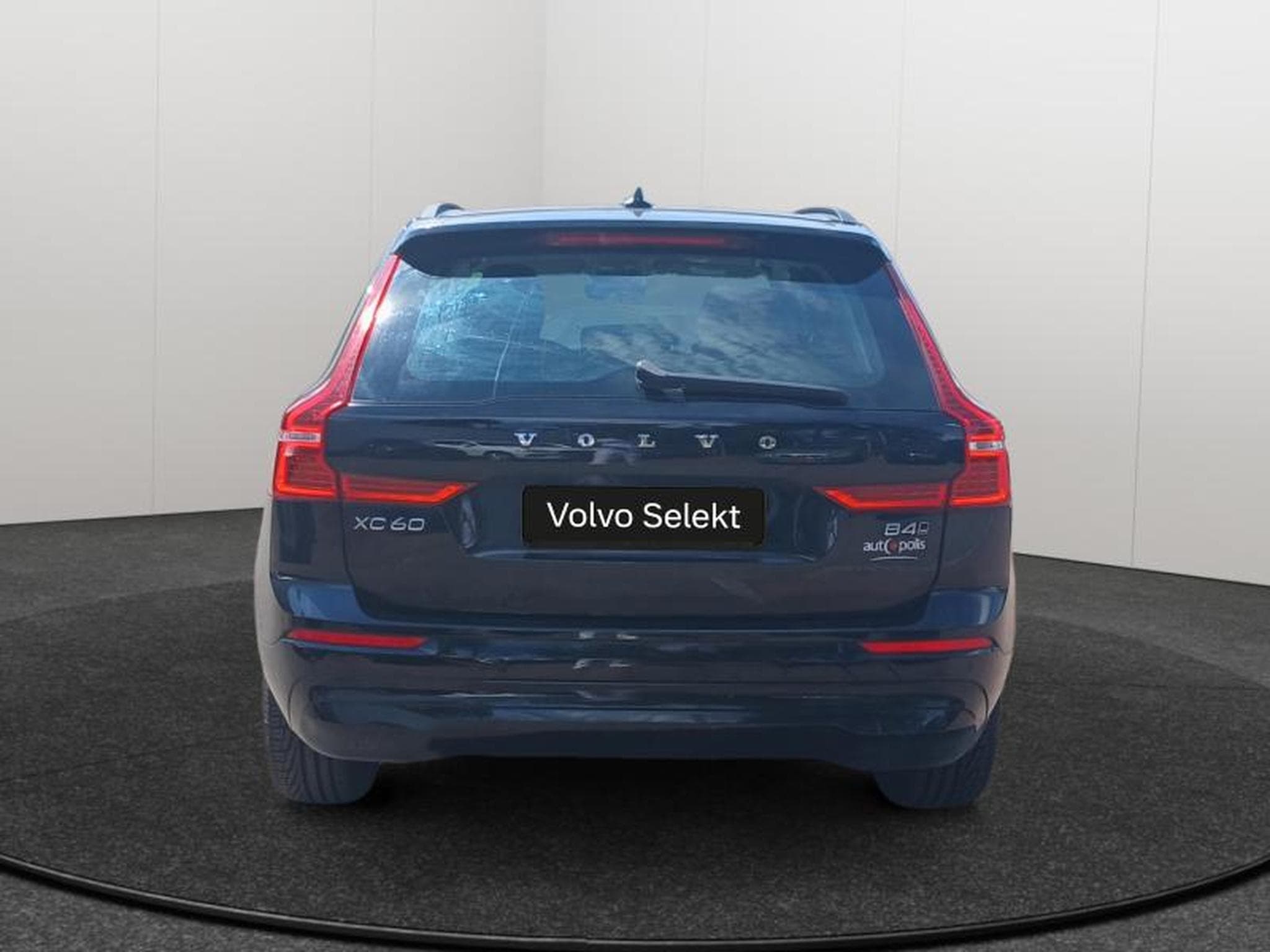 Volvo XC60 Core (2022) - Photo 4