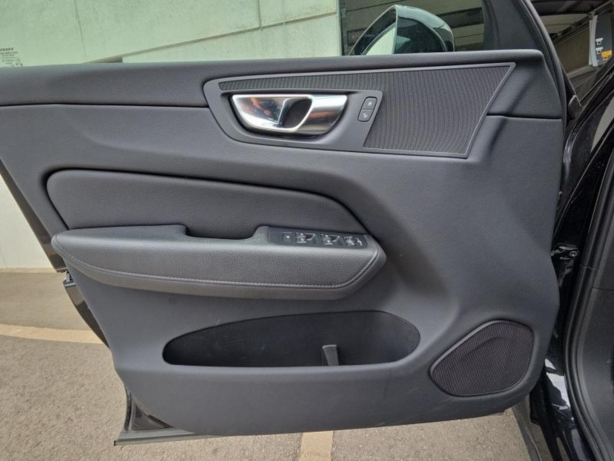 Volvo XC60 Core (2022) - Photo 40